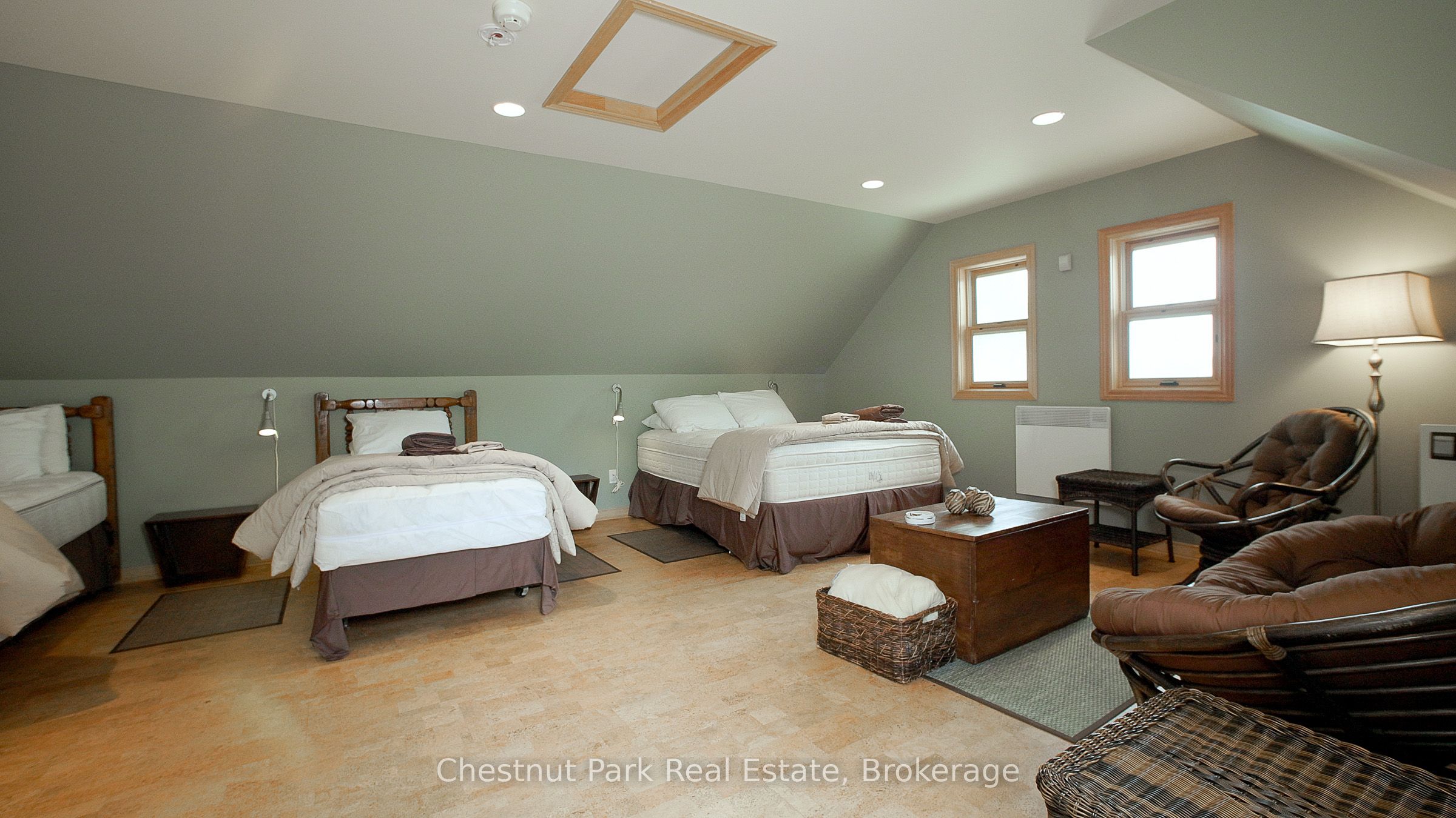 584 Warner Bay Road Property Photo 32