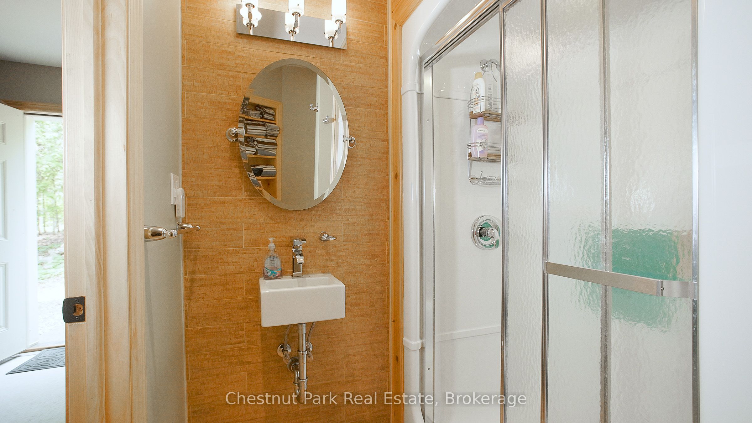 584 Warner Bay Road Property Photo 35