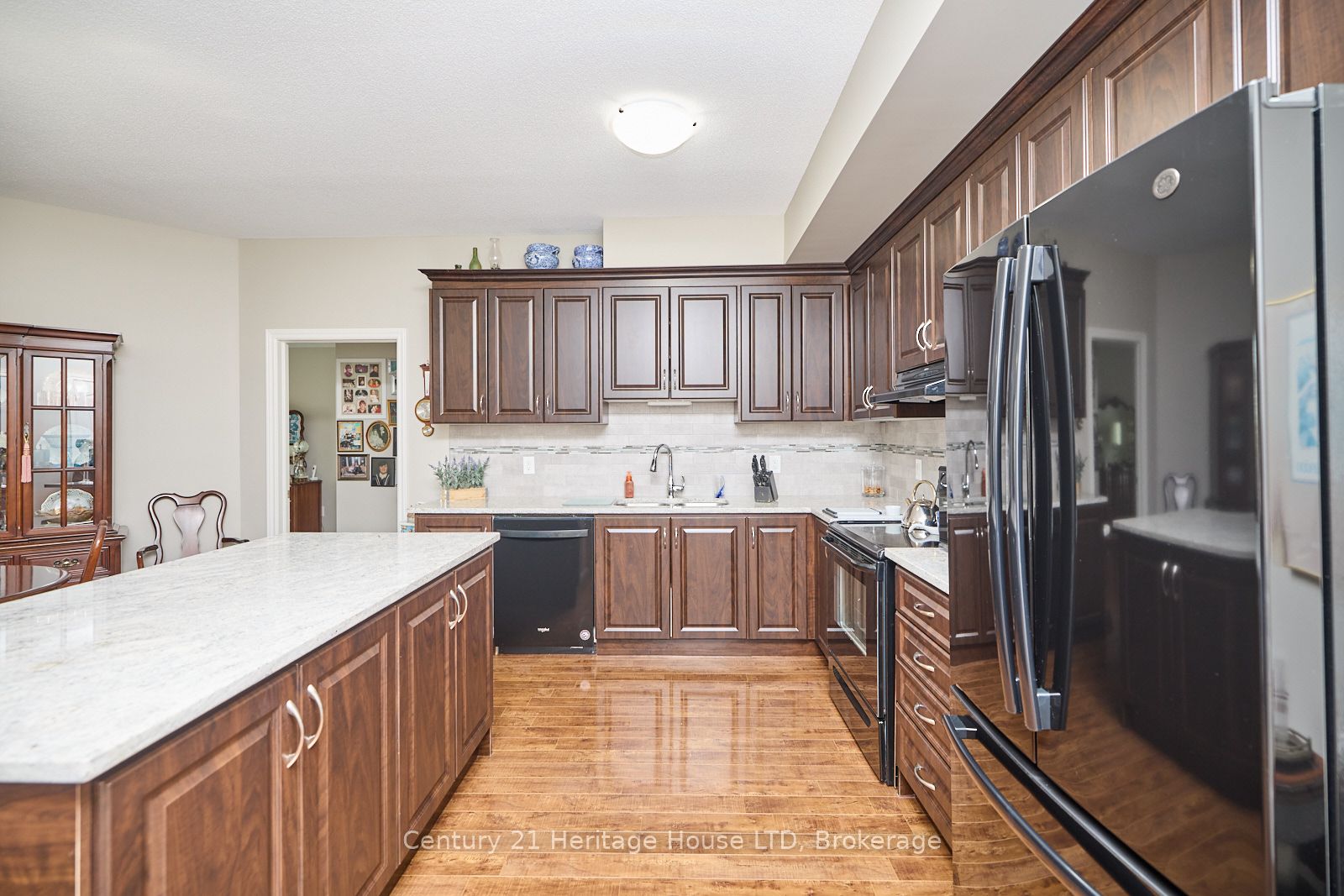 8111 Forest Glen Drive 427 Property Photo 8