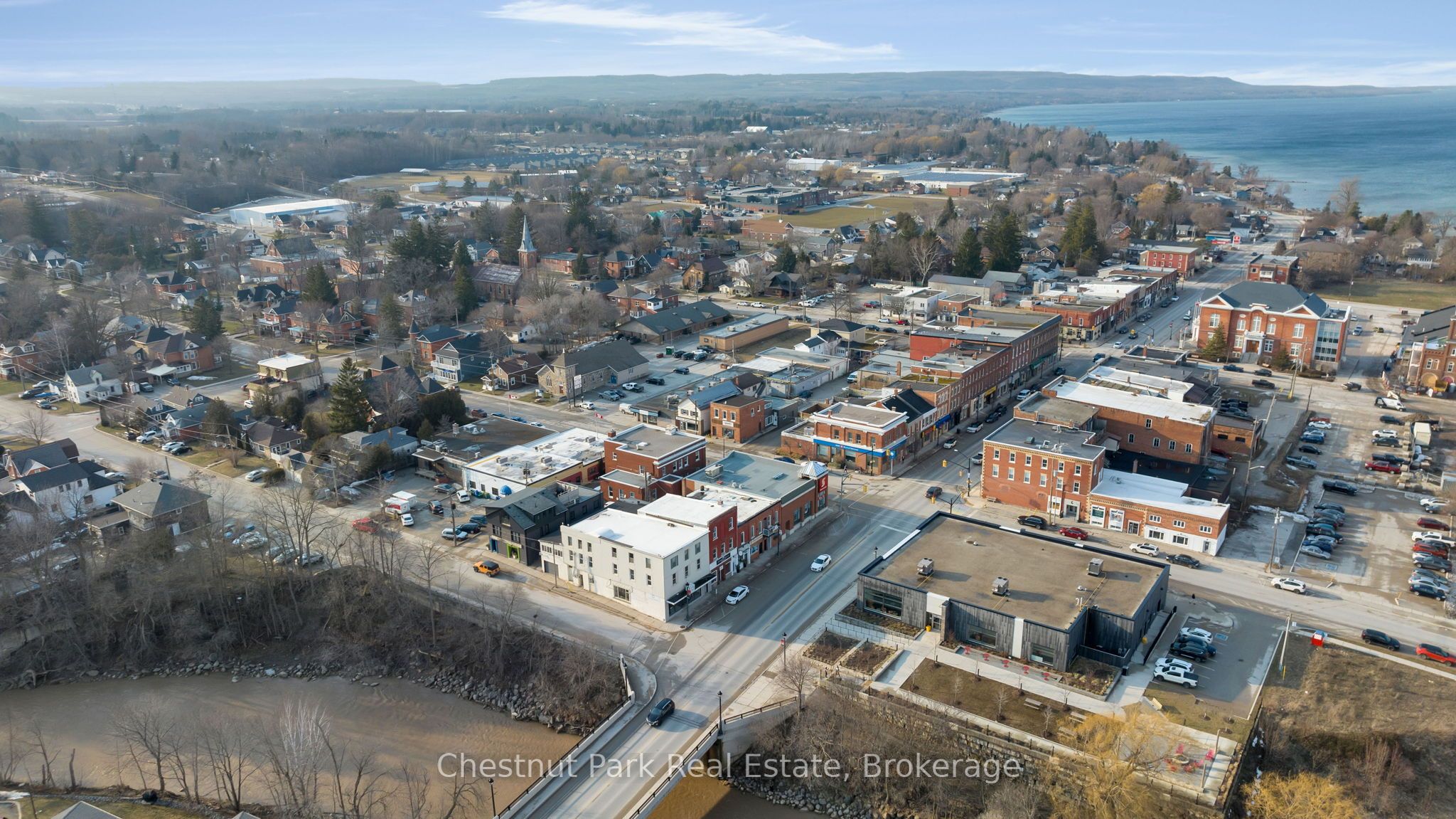 16 Trowbridge Street Property Photo 38