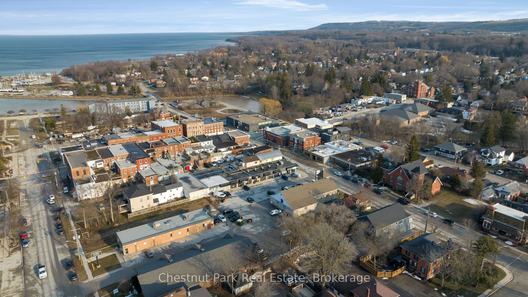 16 Trowbridge Street Property Photo 41
