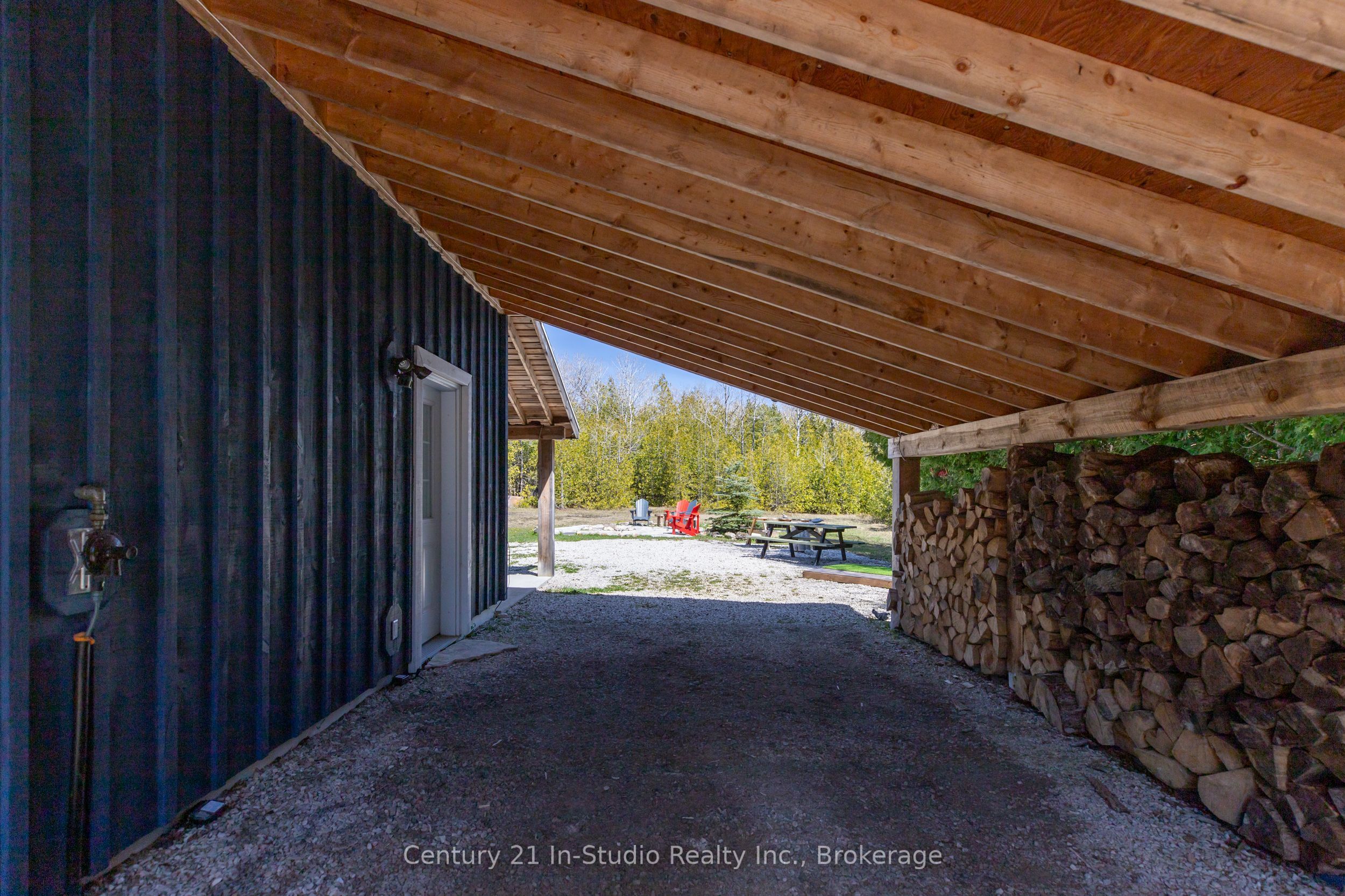 4576 Highway 6 N/a Property Photo 4