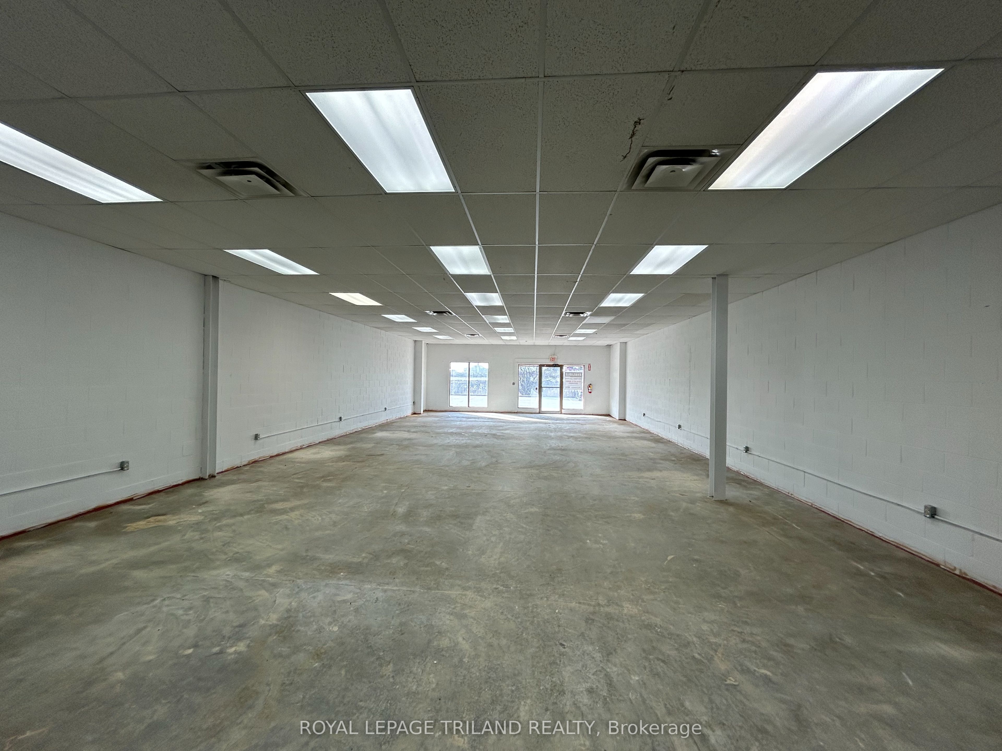 #30 - 1398 Wellington Road Property Photo 6