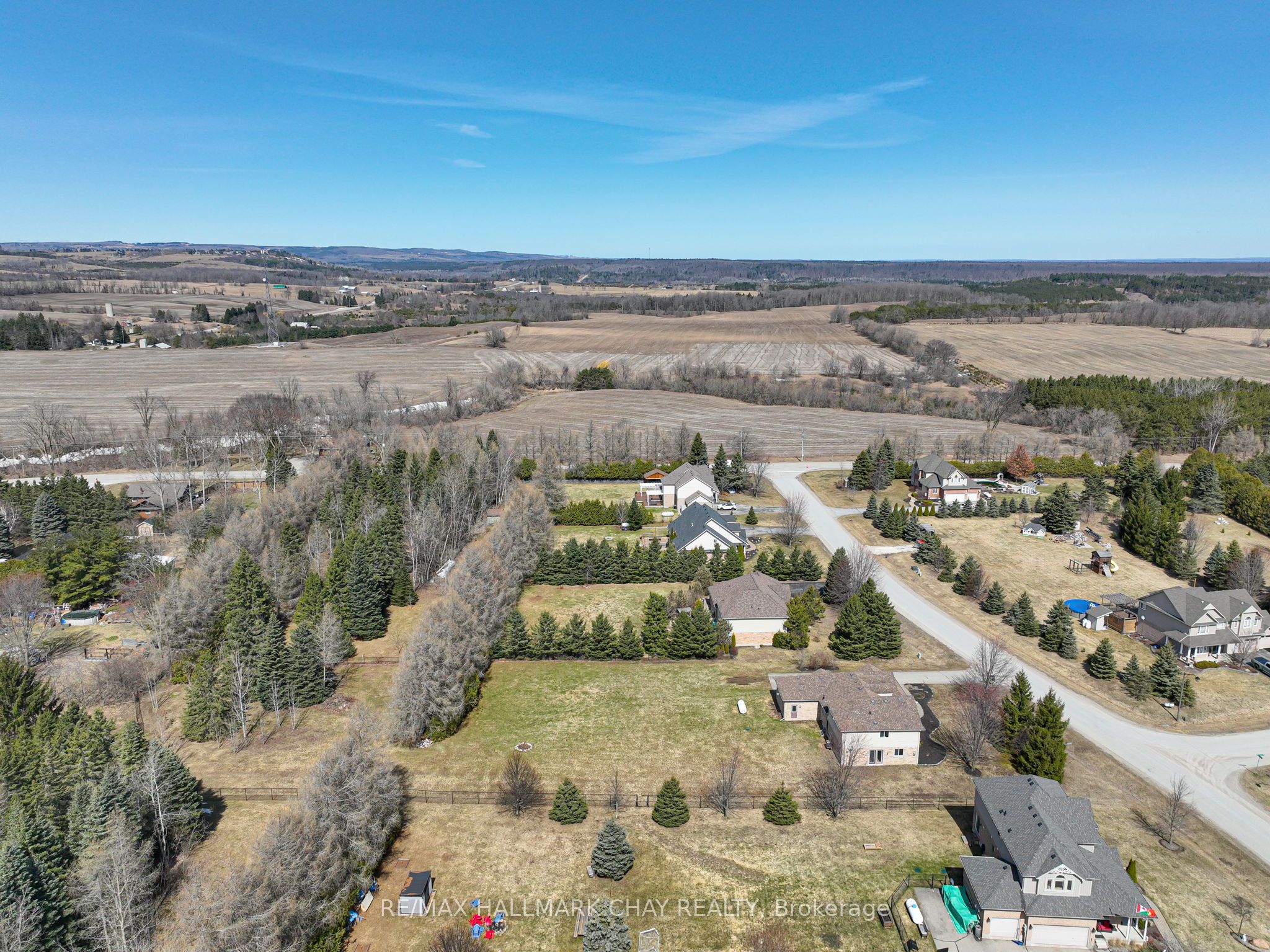 8 Thomson Trail Property Photo 3