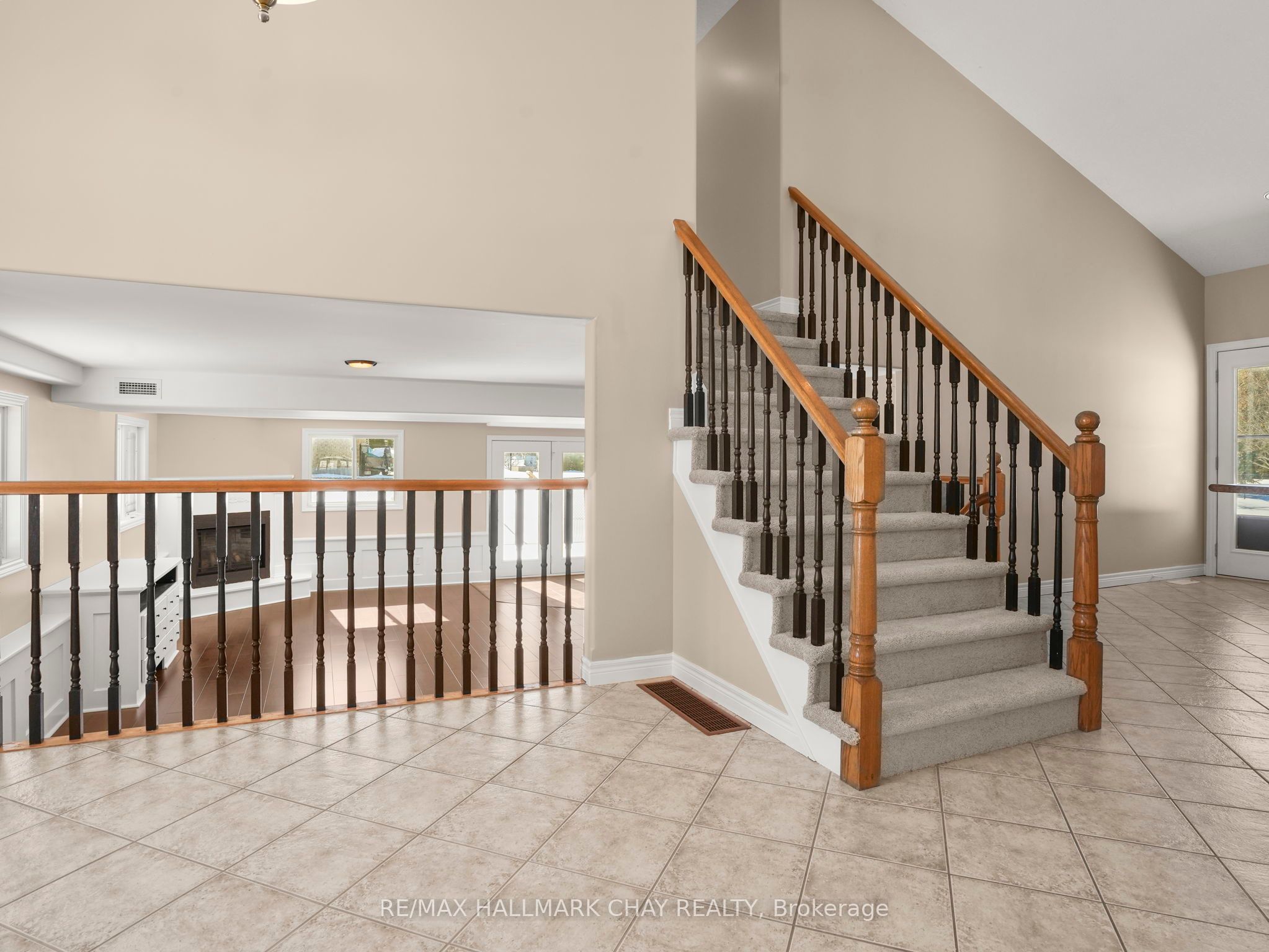 8 Thomson Trail Property Photo 6