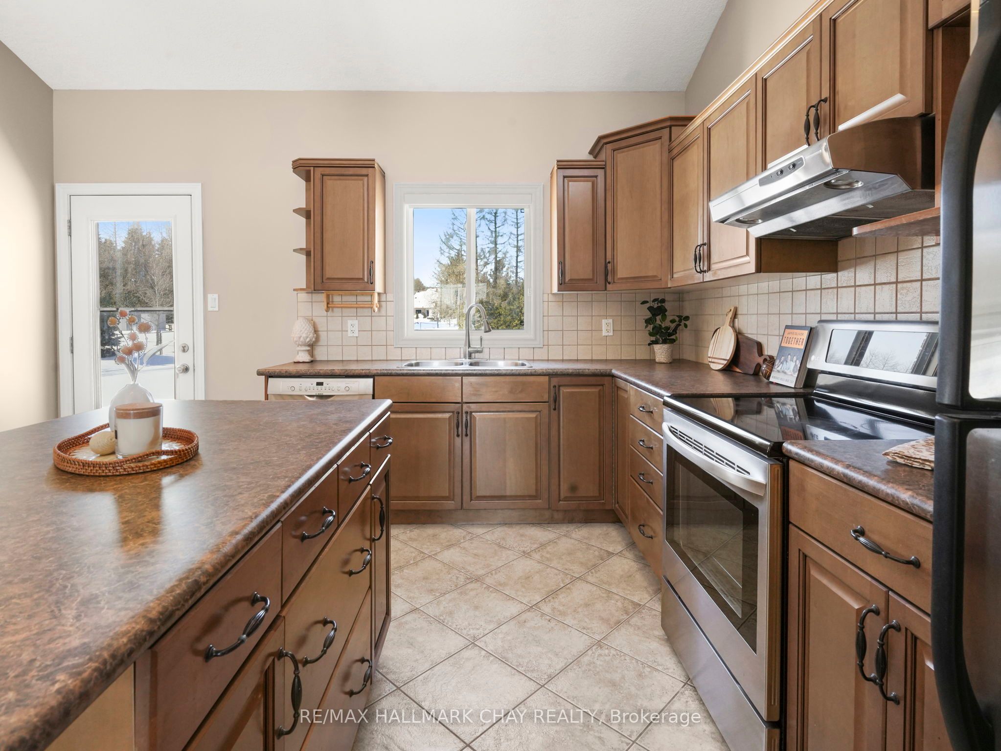 8 Thomson Trail Property Photo 14