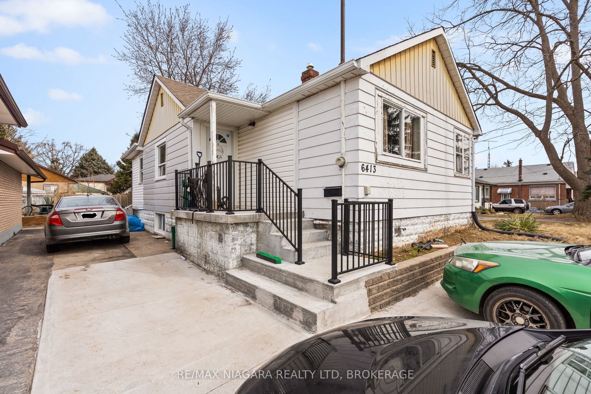 6413 Monroe Street Property Photo 1