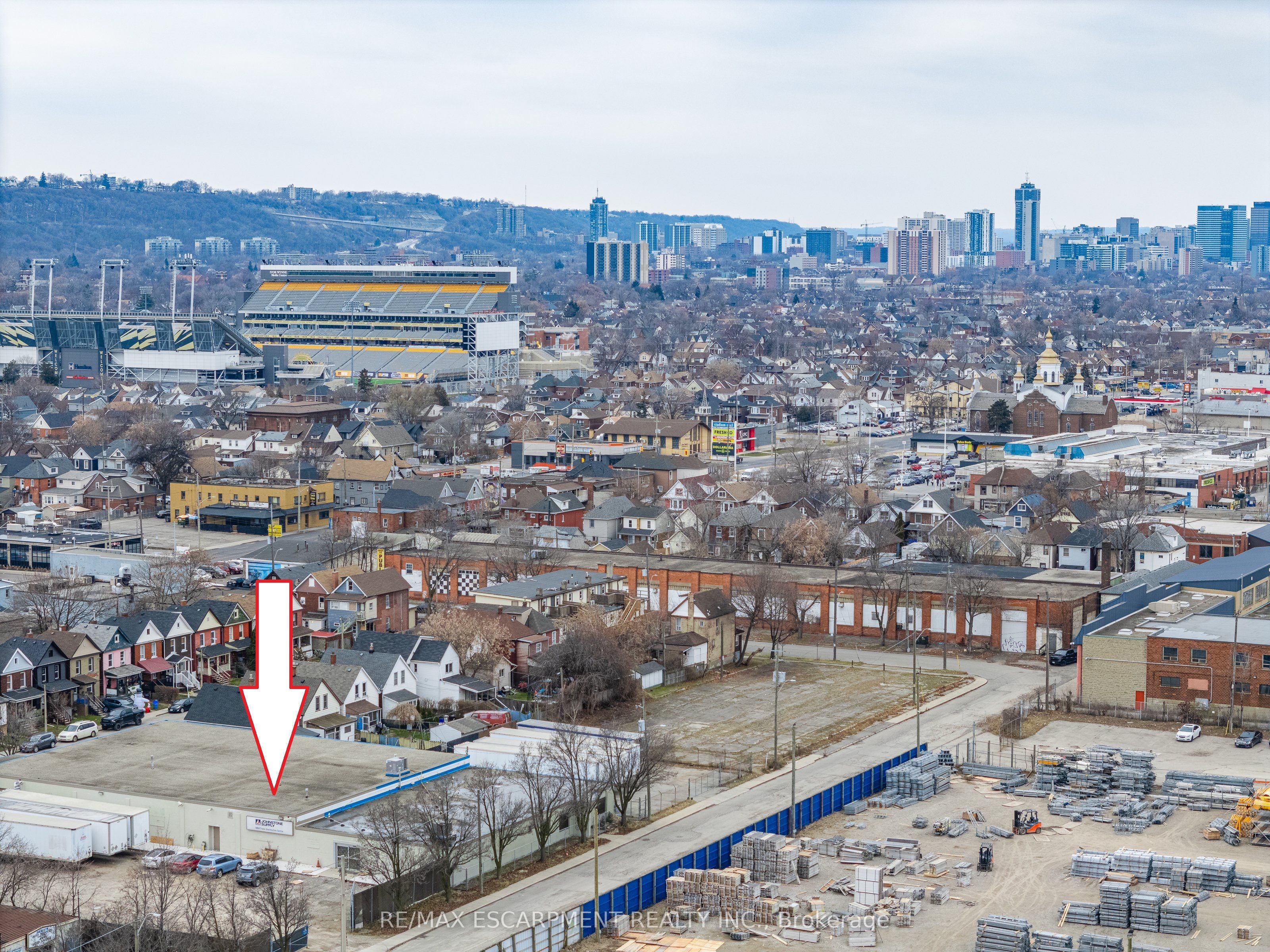 18 Linden Street Property Photo 4