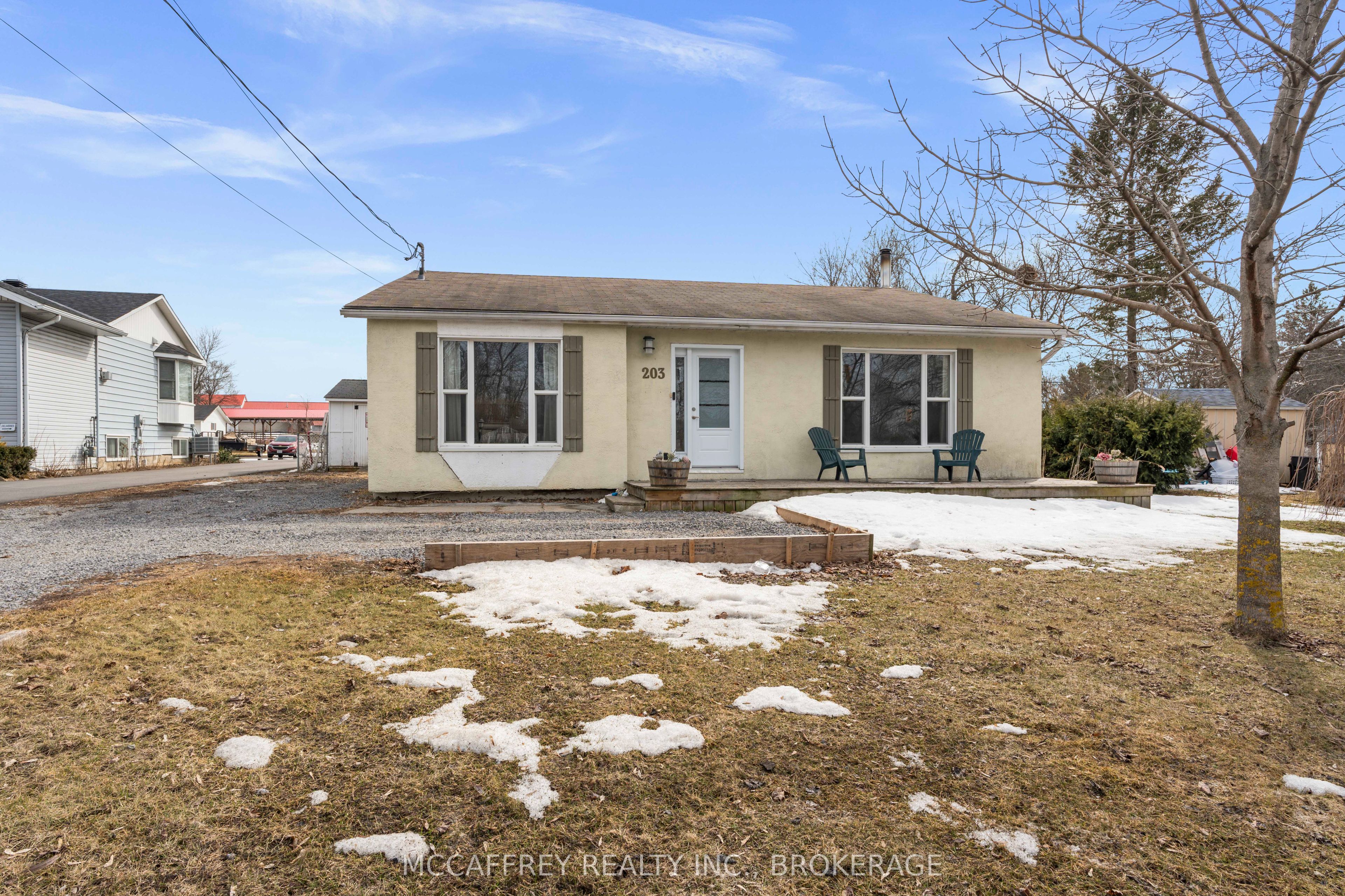 203 Main Street Property Photo