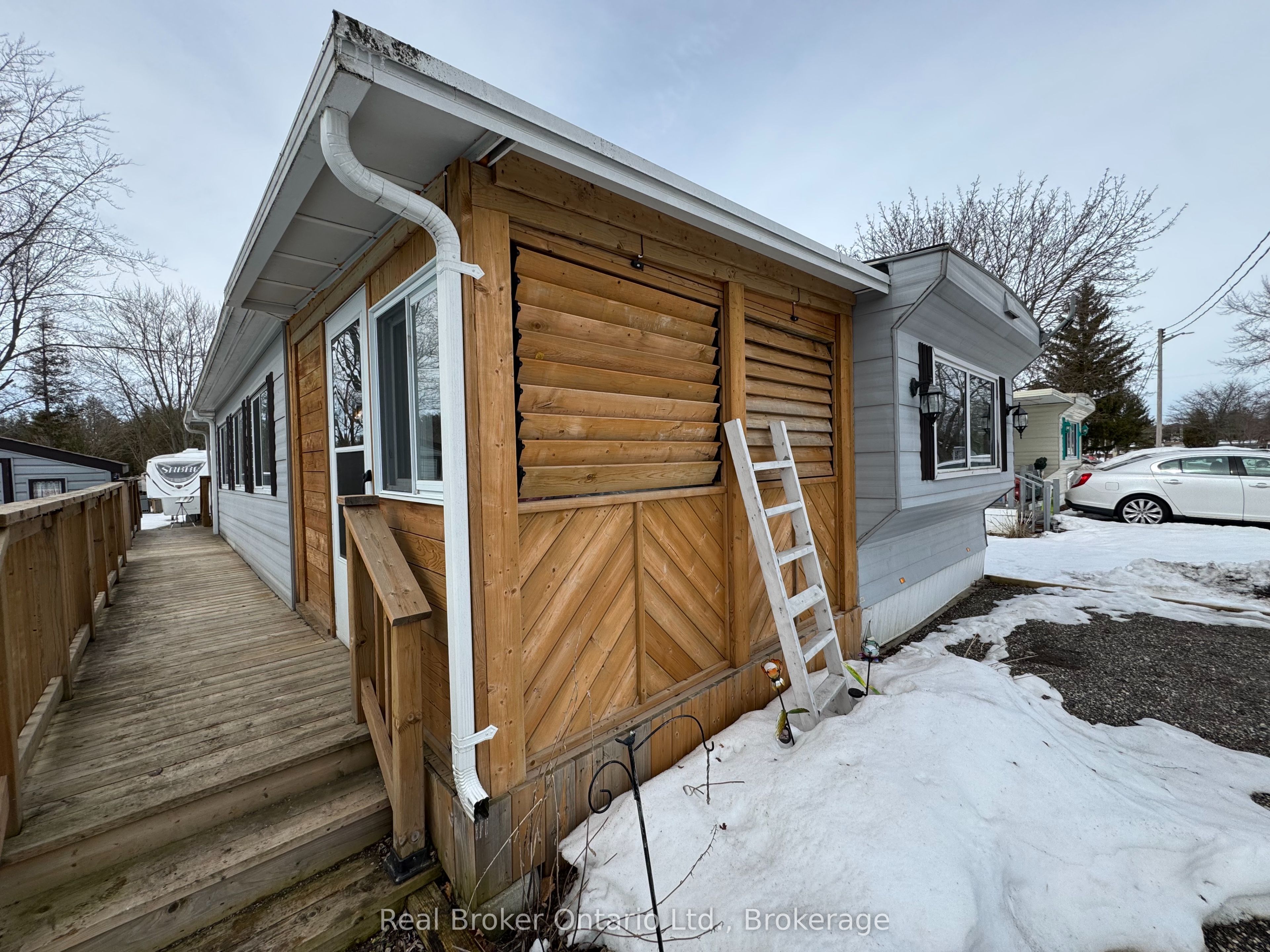 #194 - 580 Beaver Creek Road Property Photo 42