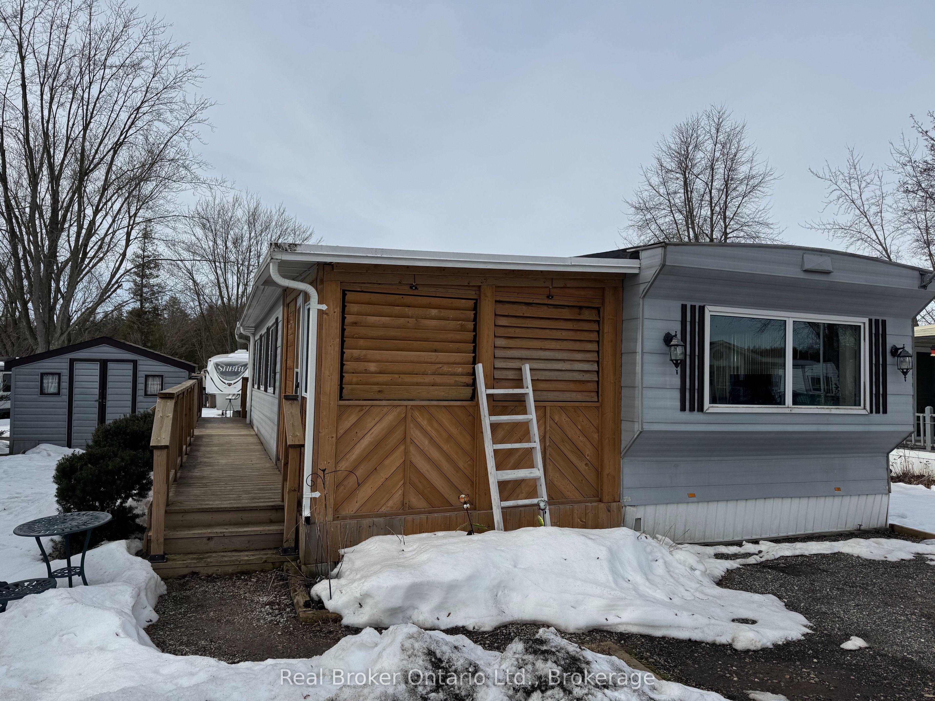 #194 - 580 Beaver Creek Road Property Photo 43