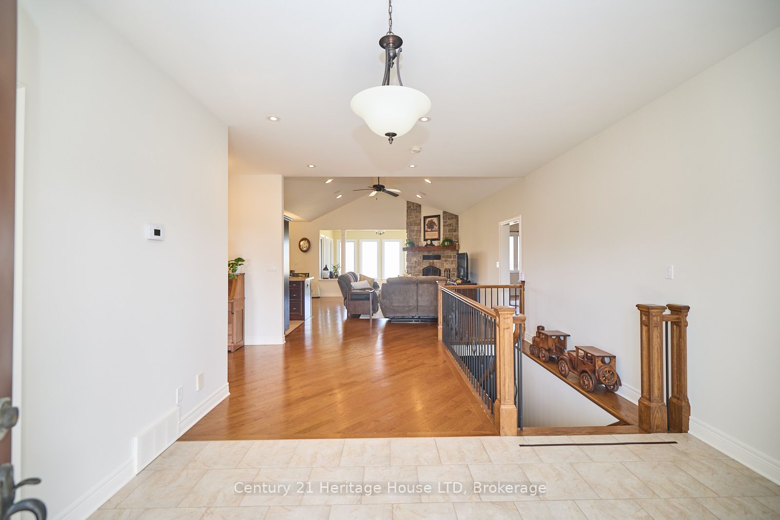 1040 Bertie Street Property Photo 5