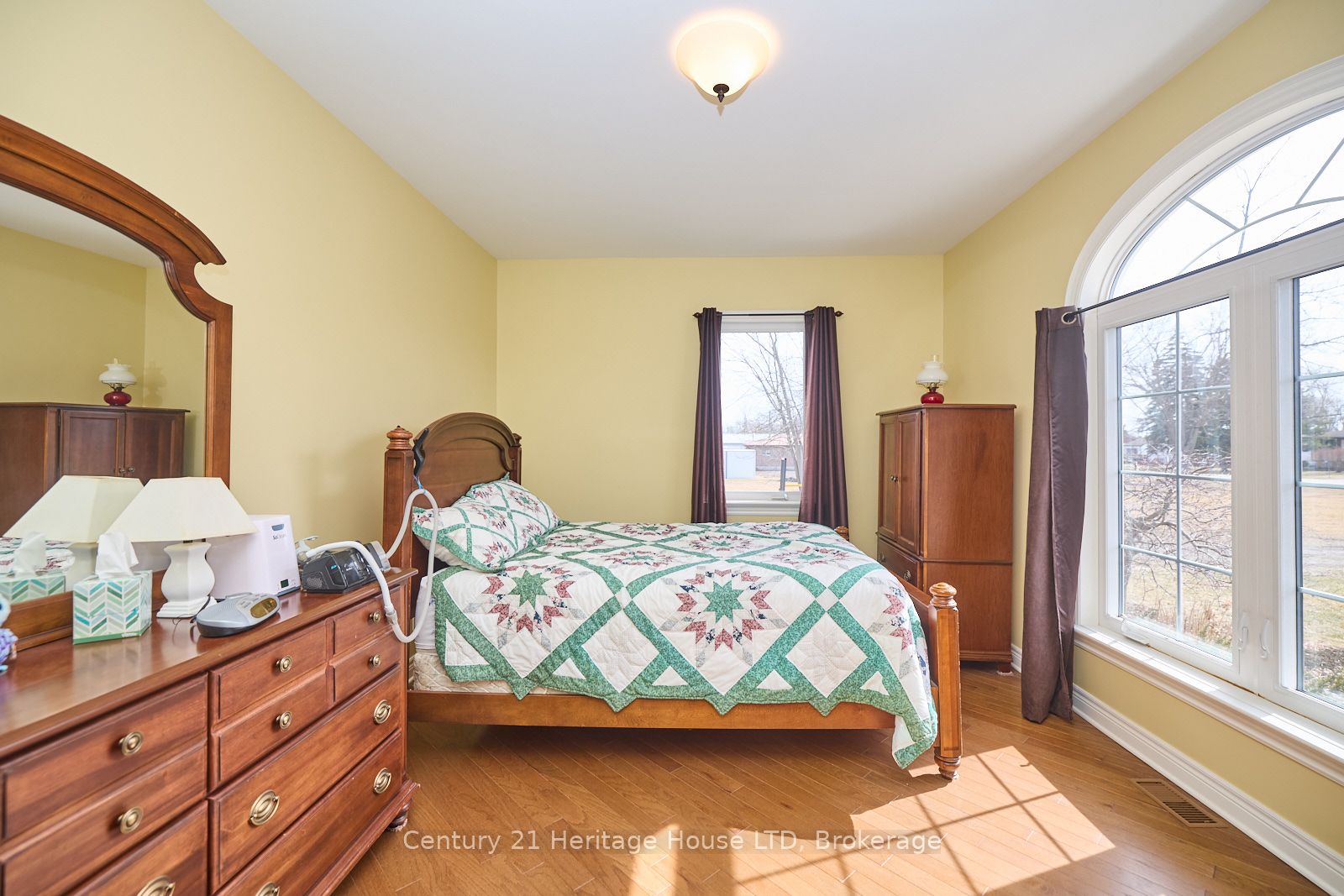 1040 Bertie Street Property Photo 21