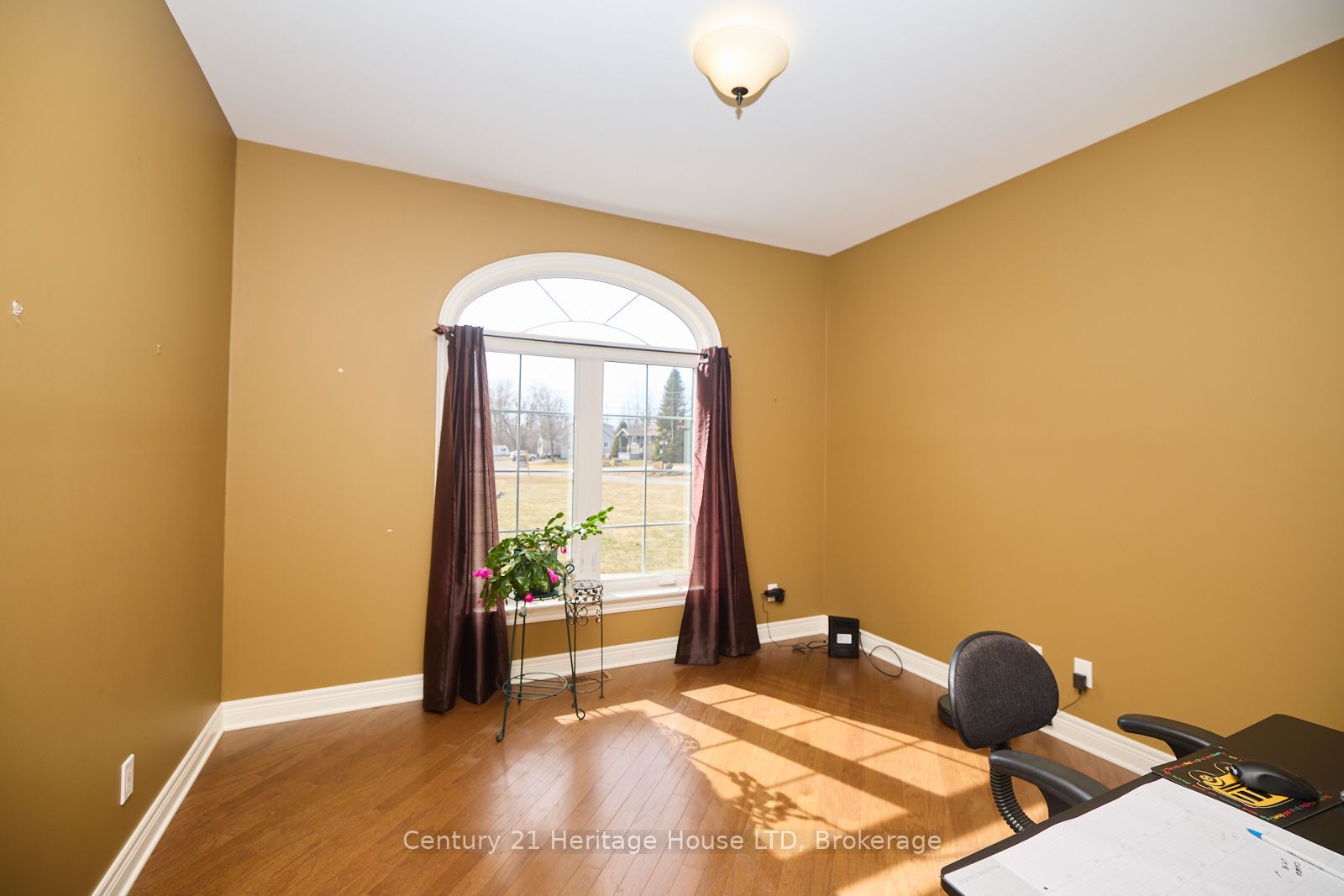 1040 Bertie Street Property Photo 22