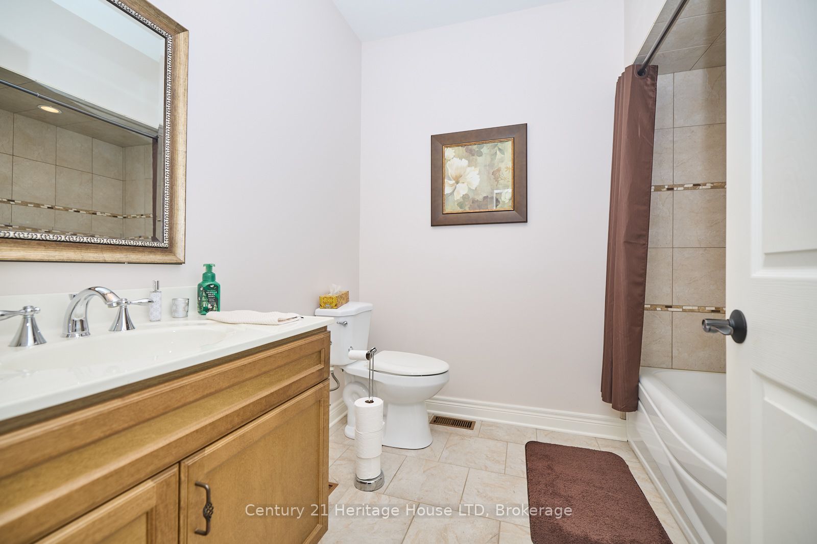 1040 Bertie Street Property Photo 23