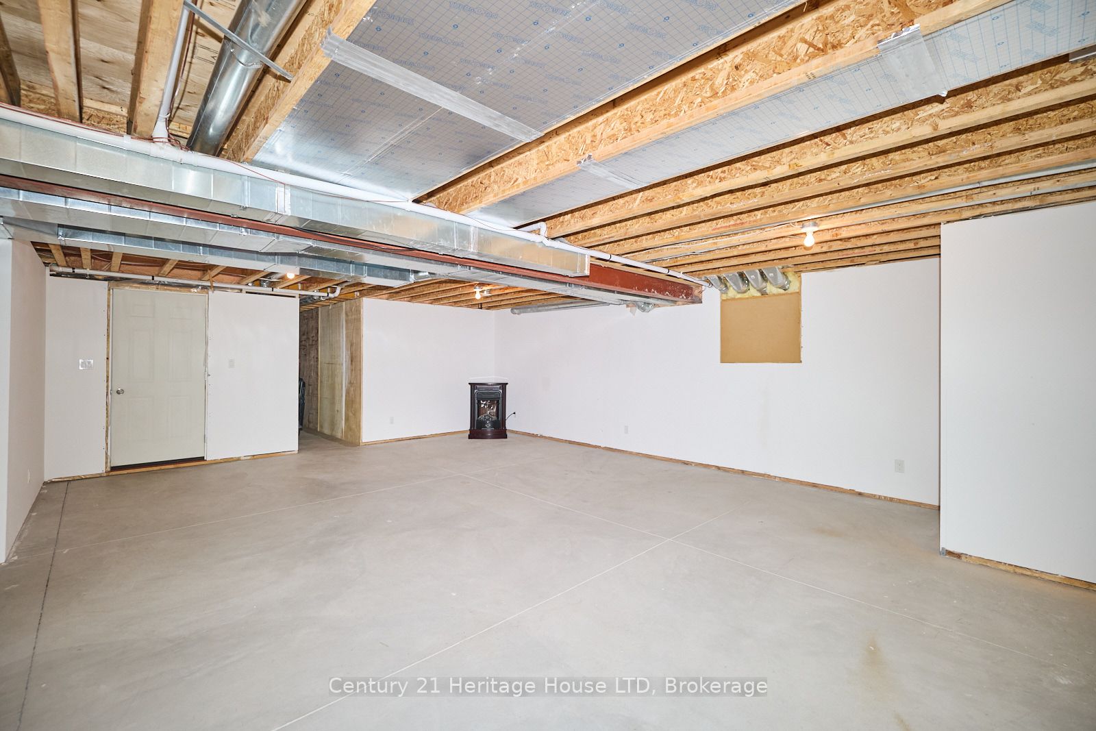 1040 Bertie Street Property Photo 32