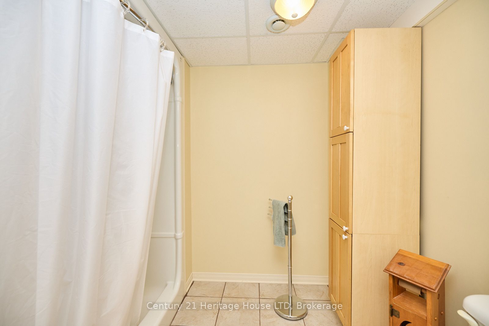 1040 Bertie Street Property Photo 35