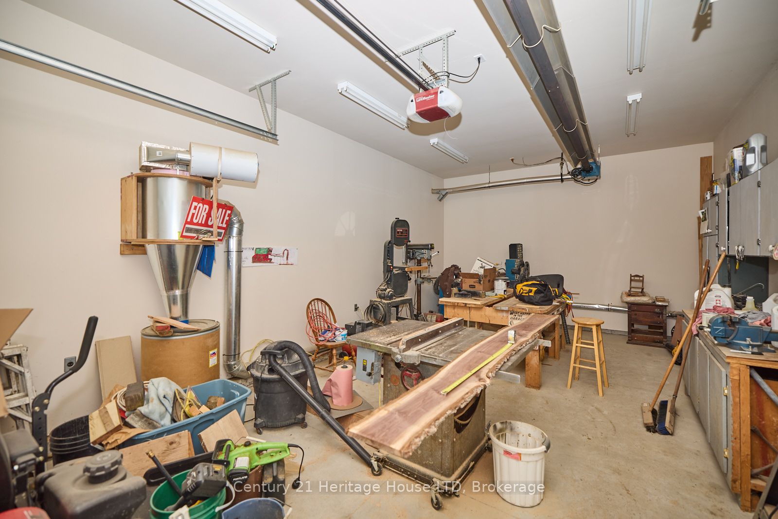 1040 Bertie Street Property Photo 40