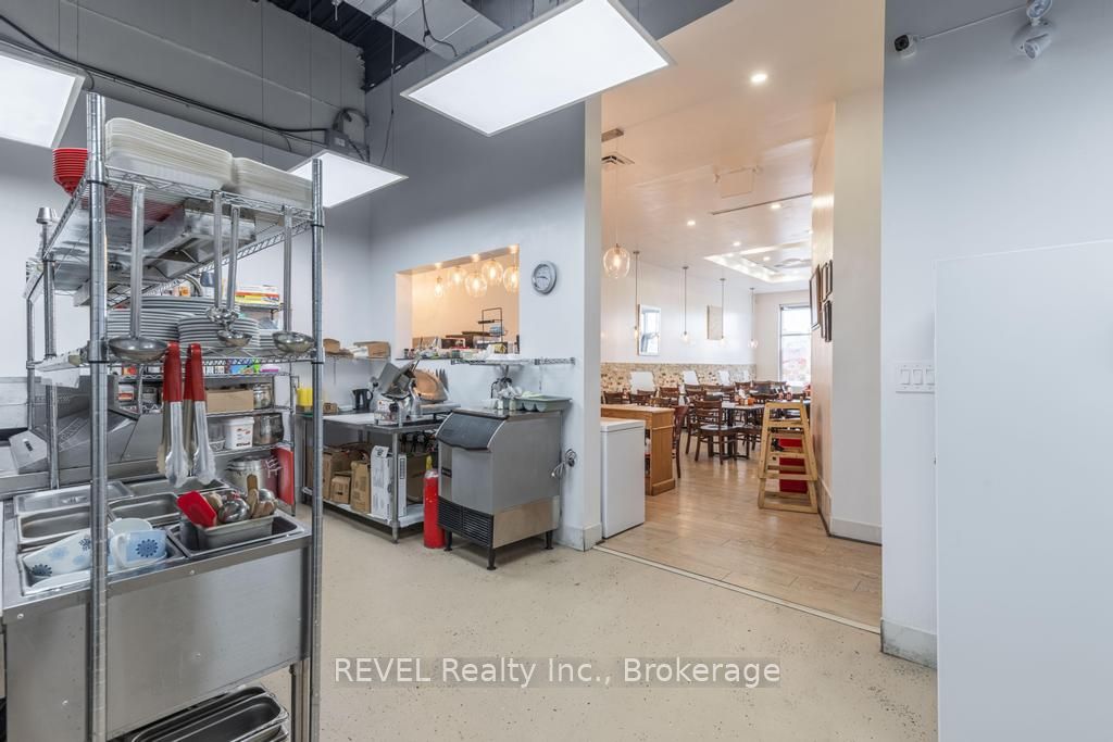 #b2 - 344 Glendale Avenue Property Photo 20