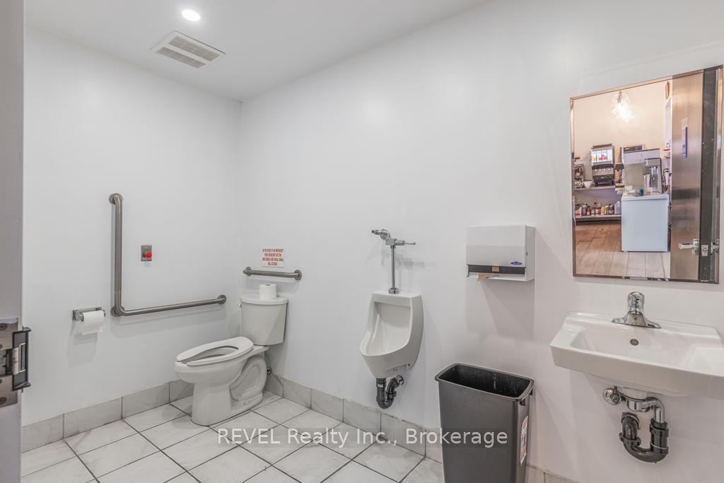 #b2 - 344 Glendale Avenue Property Photo 22