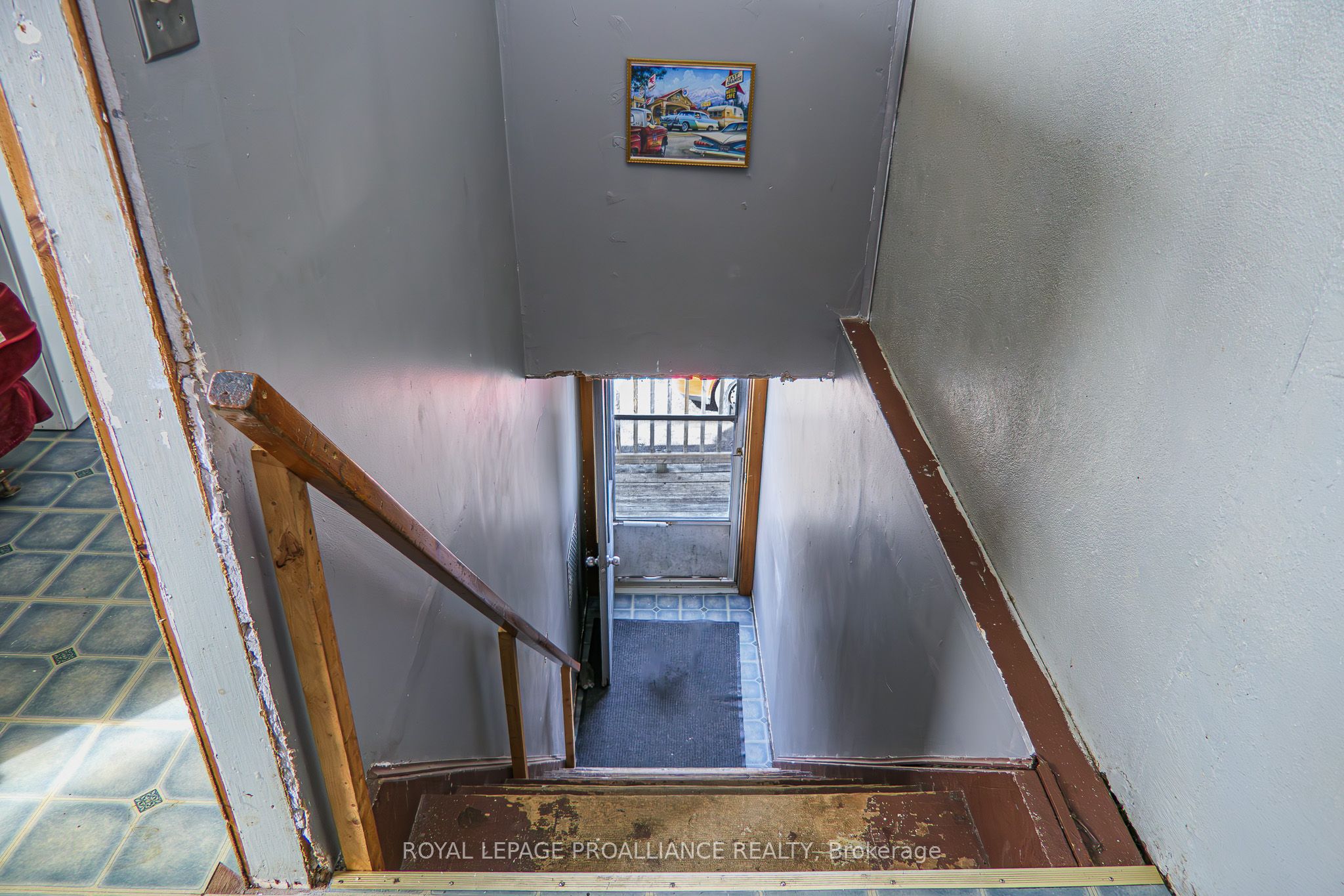 166 West Street Property Photo 6