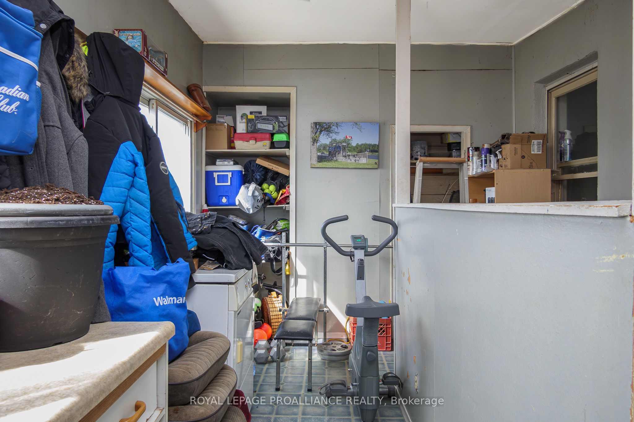 166 West Street Property Photo 8