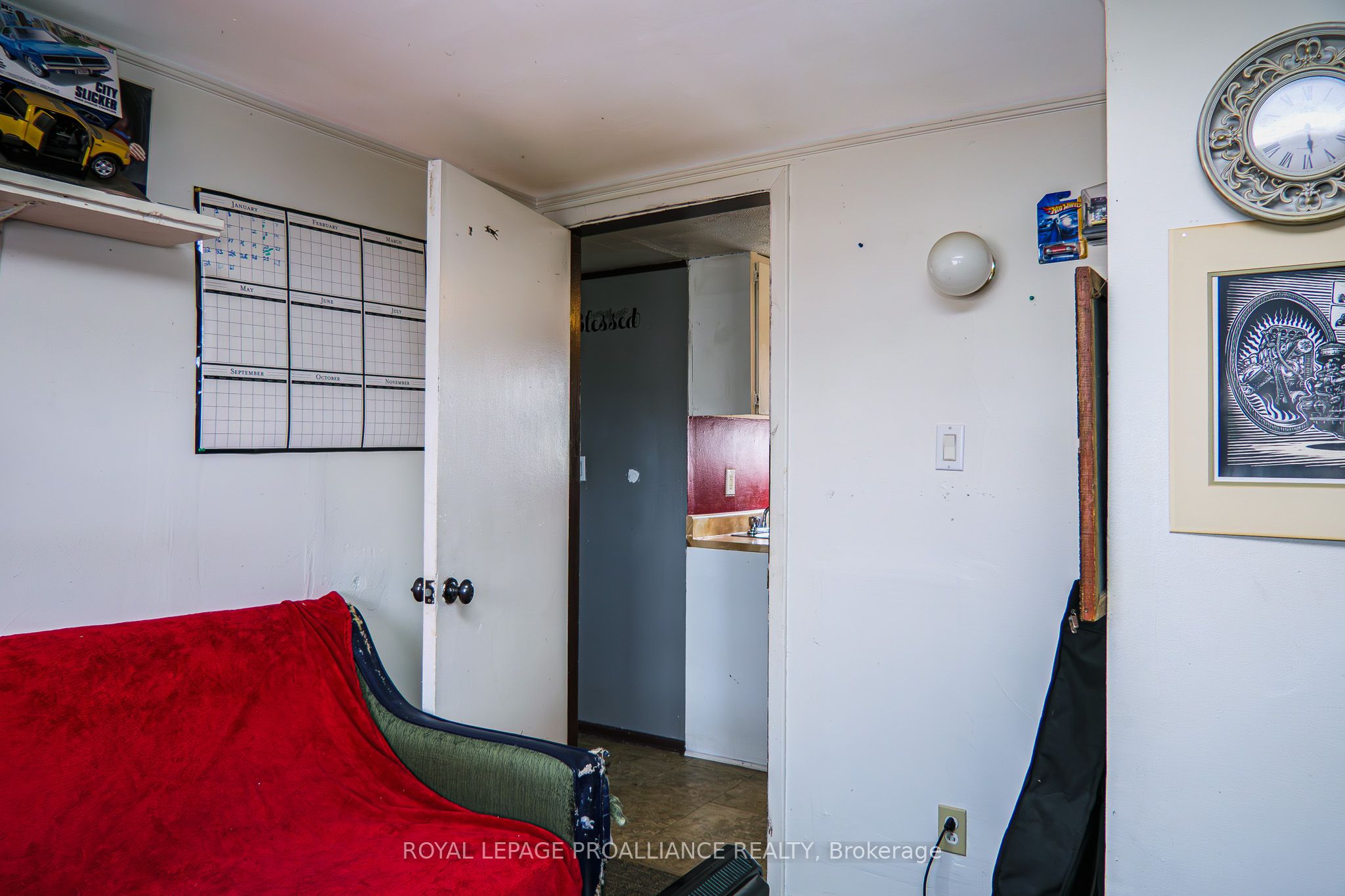 166 West Street Property Photo 14