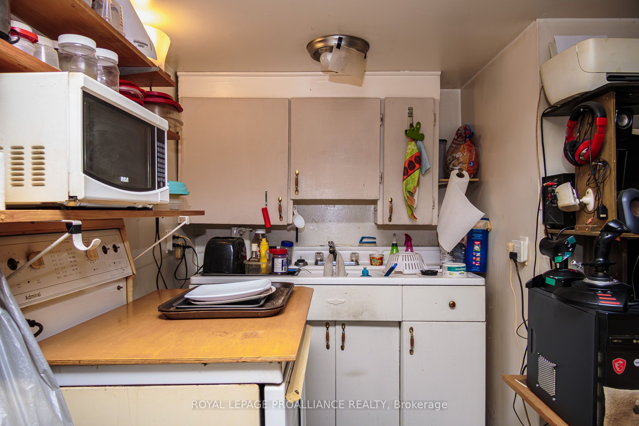166 West Street Property Photo 29