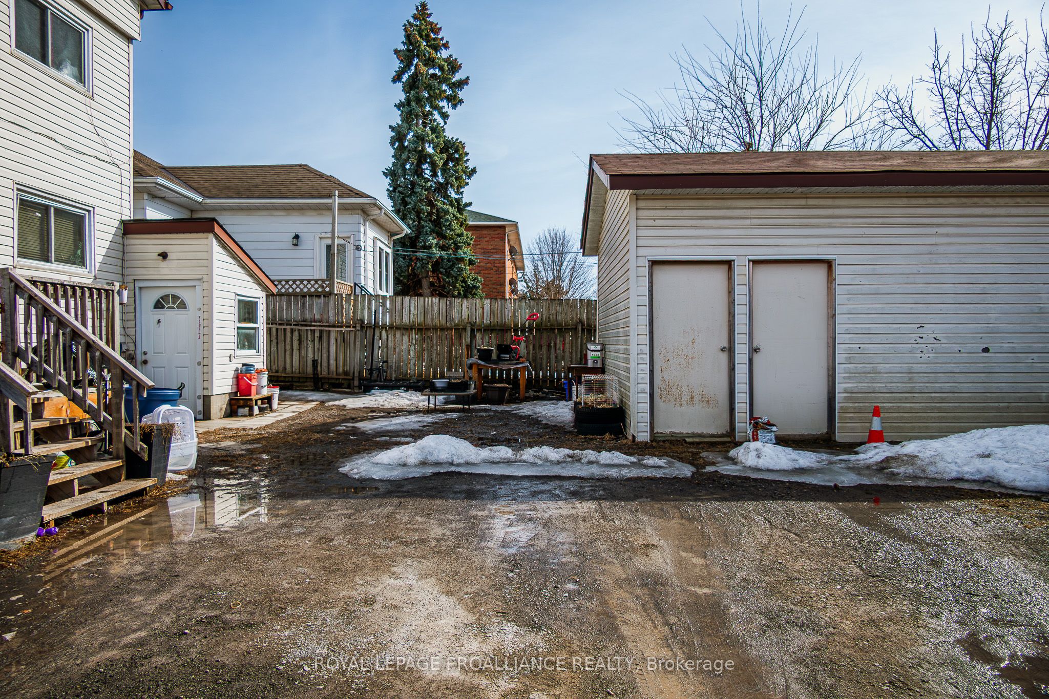 166 West Street Property Photo 41