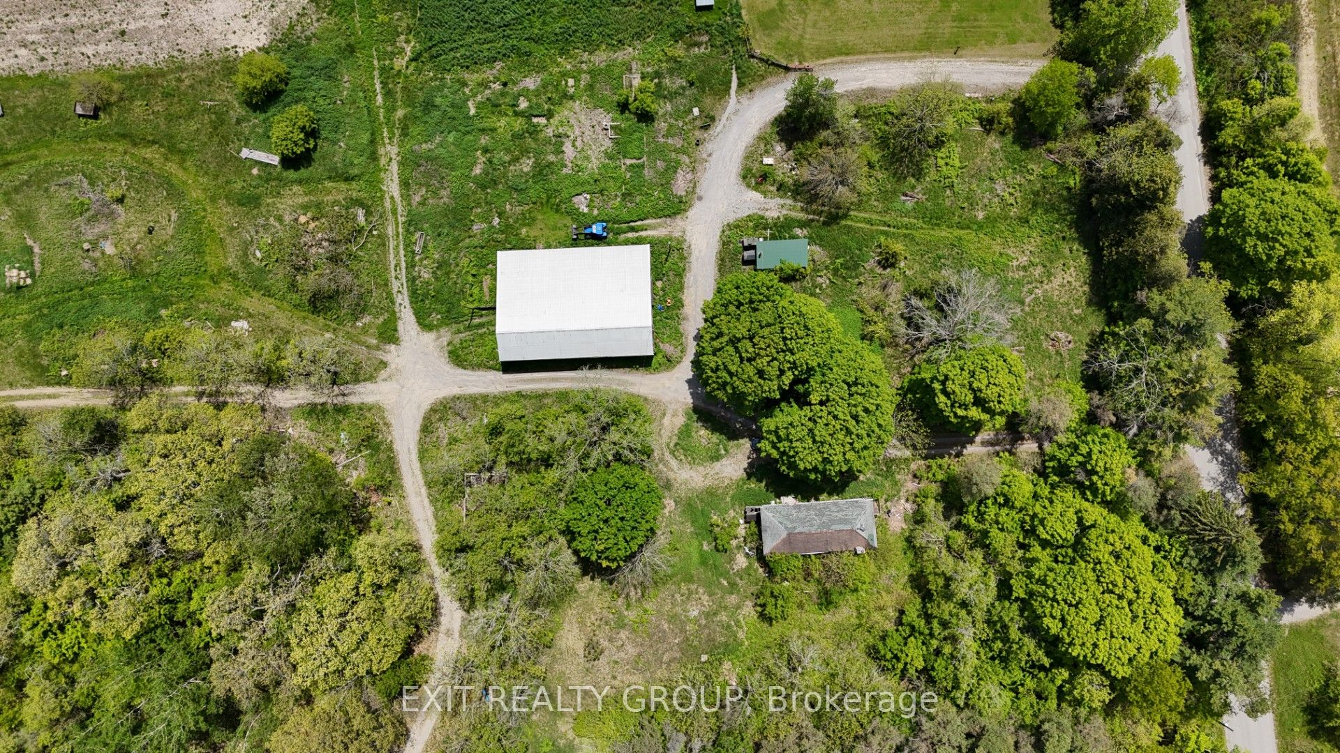 225 Jones Road Property Photo 1