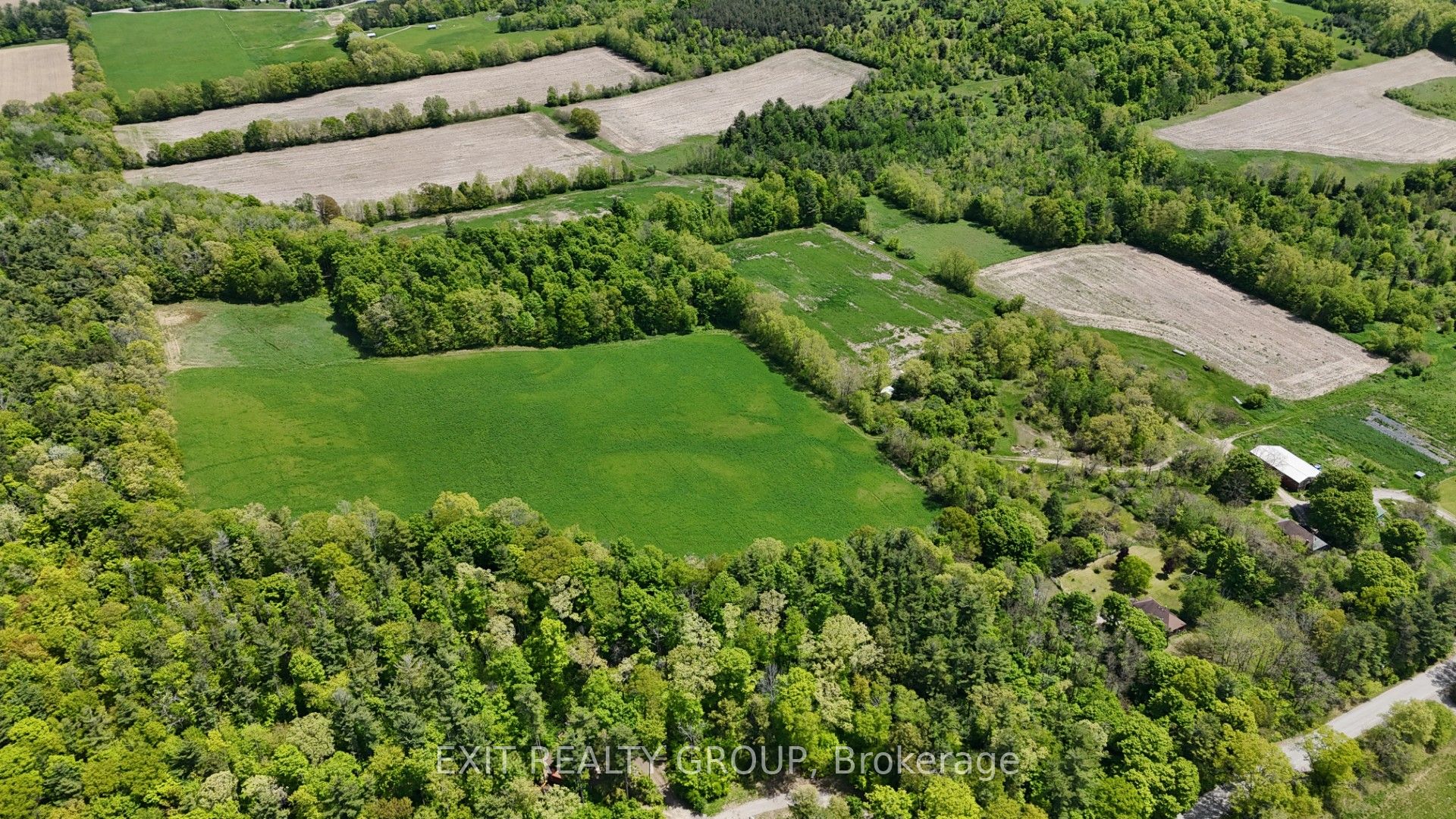 225 Jones Road Property Photo 15