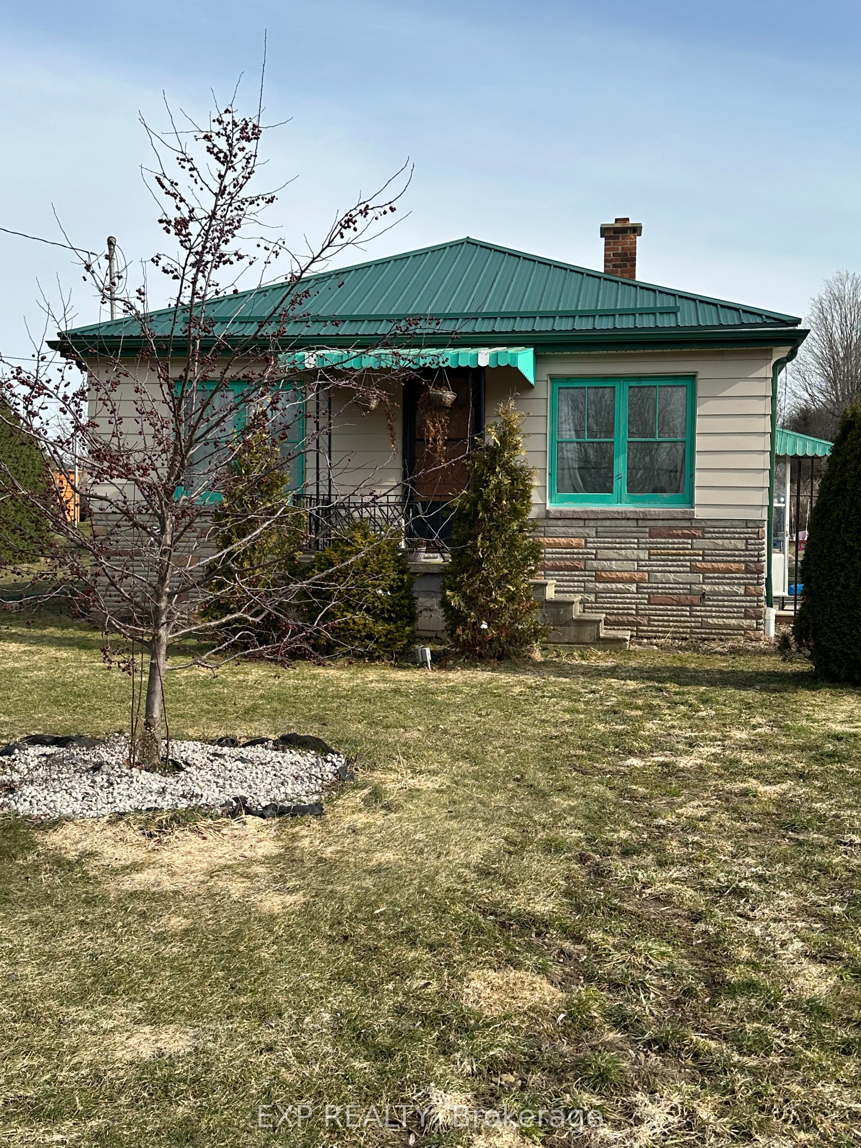 584050 Beachville Road Property Photo 3