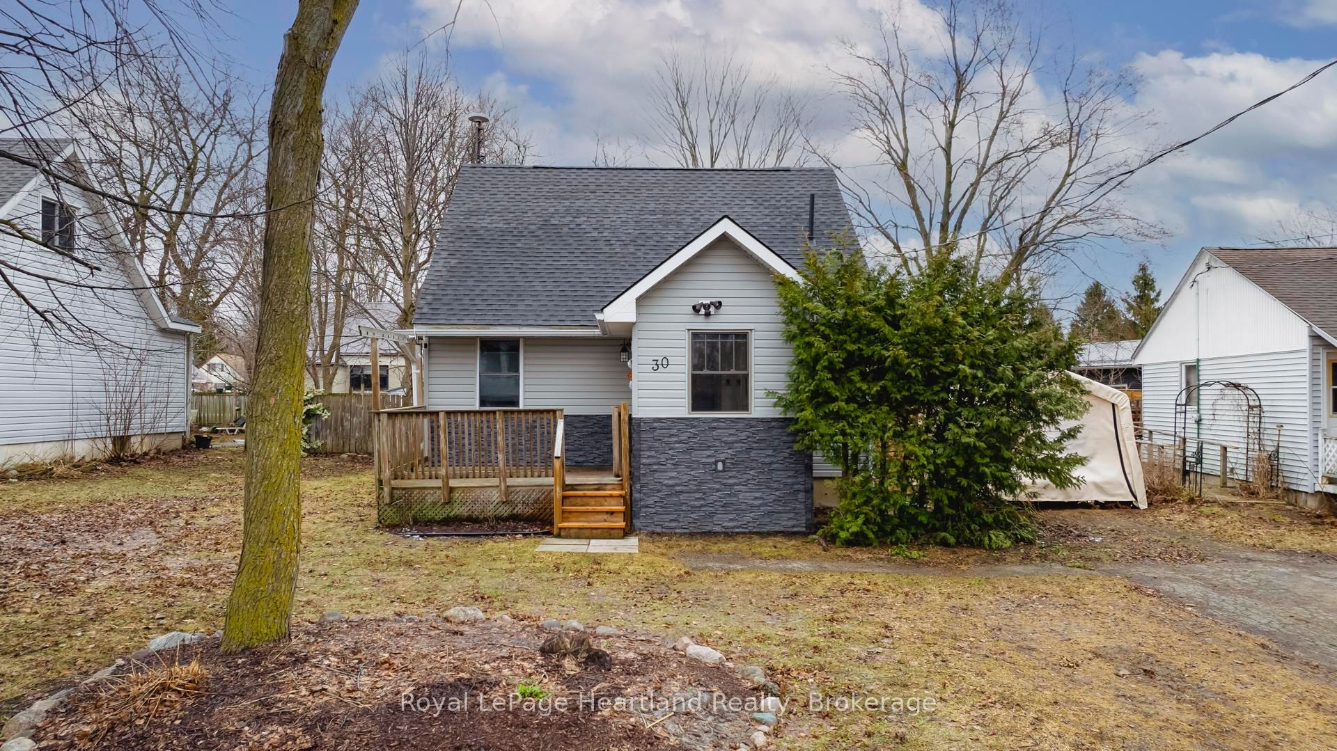30 Quebec Road Property Photo