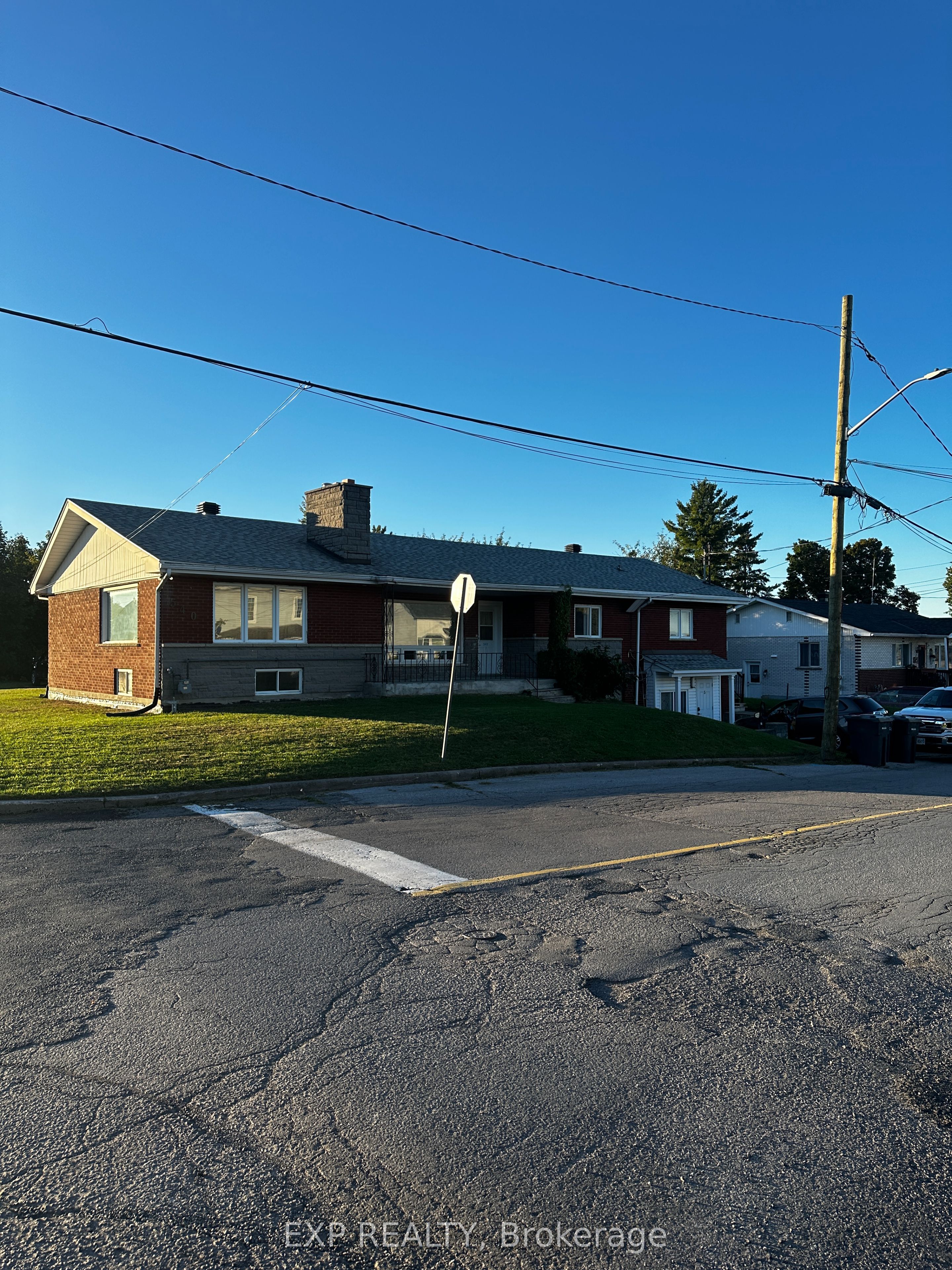 540 Champlain Street Property Photo 3