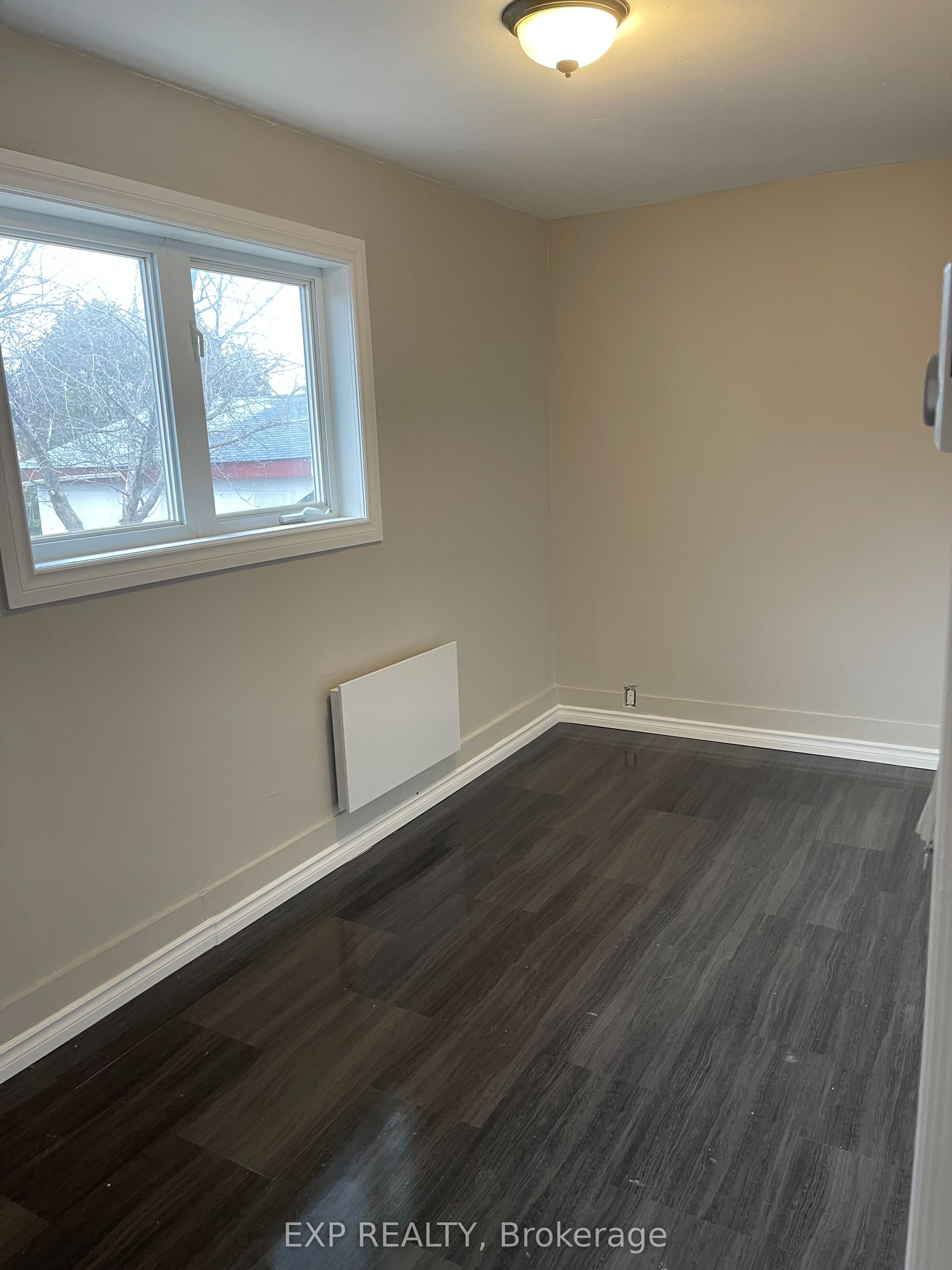 540 Champlain Street Property Photo 8