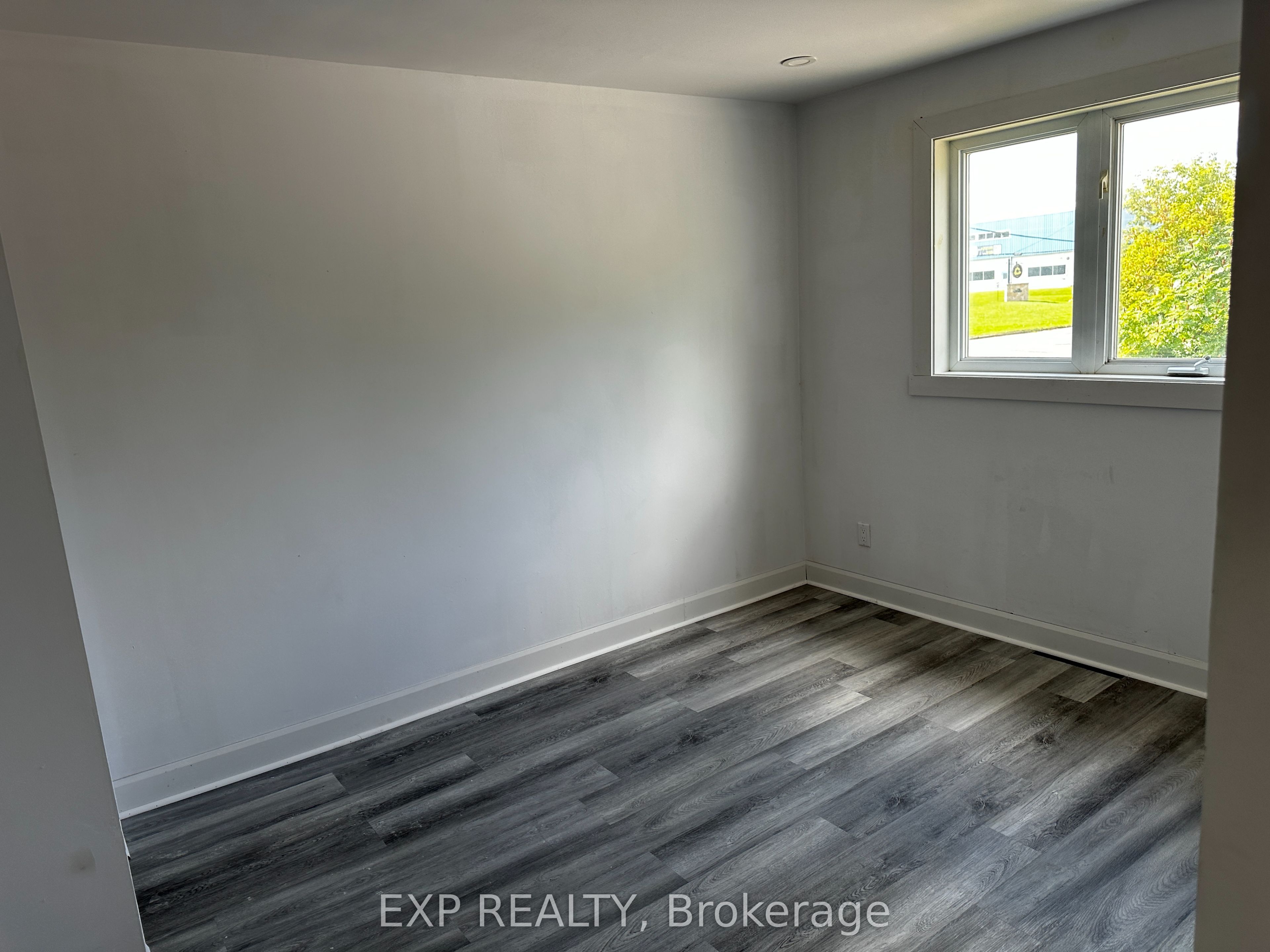 540 Champlain Street Property Photo 14
