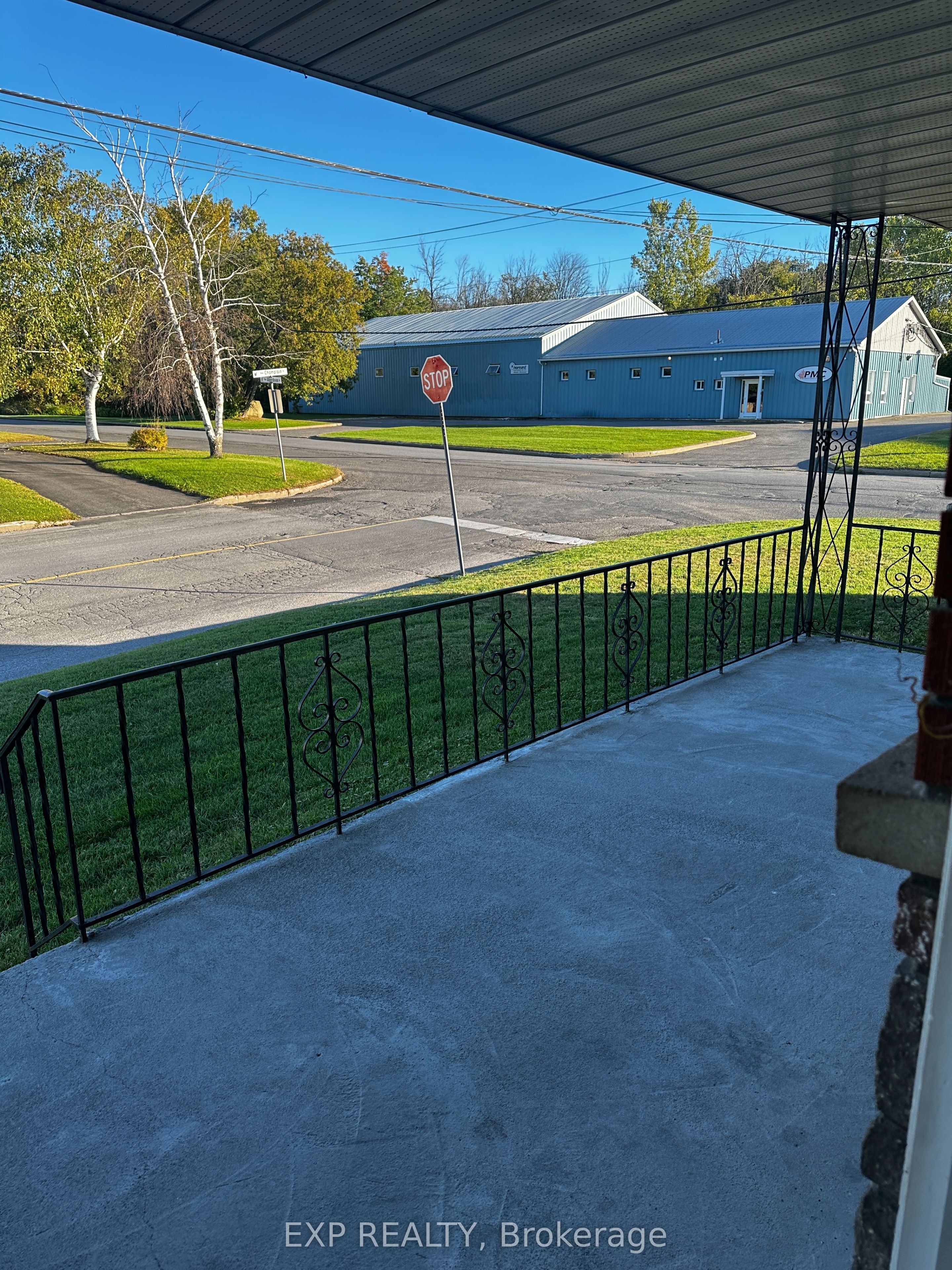 540 Champlain Street Property Photo 21