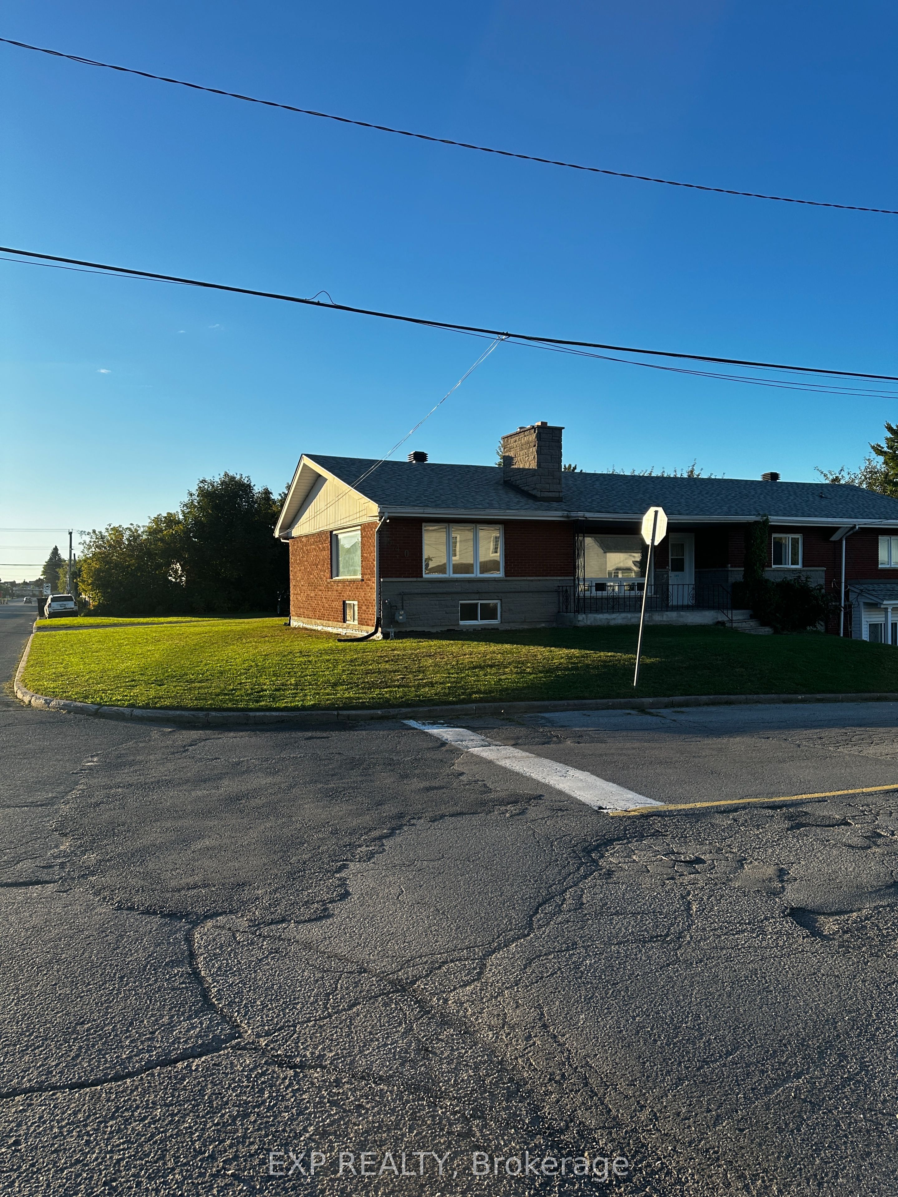 540 Champlain Street Property Photo 25