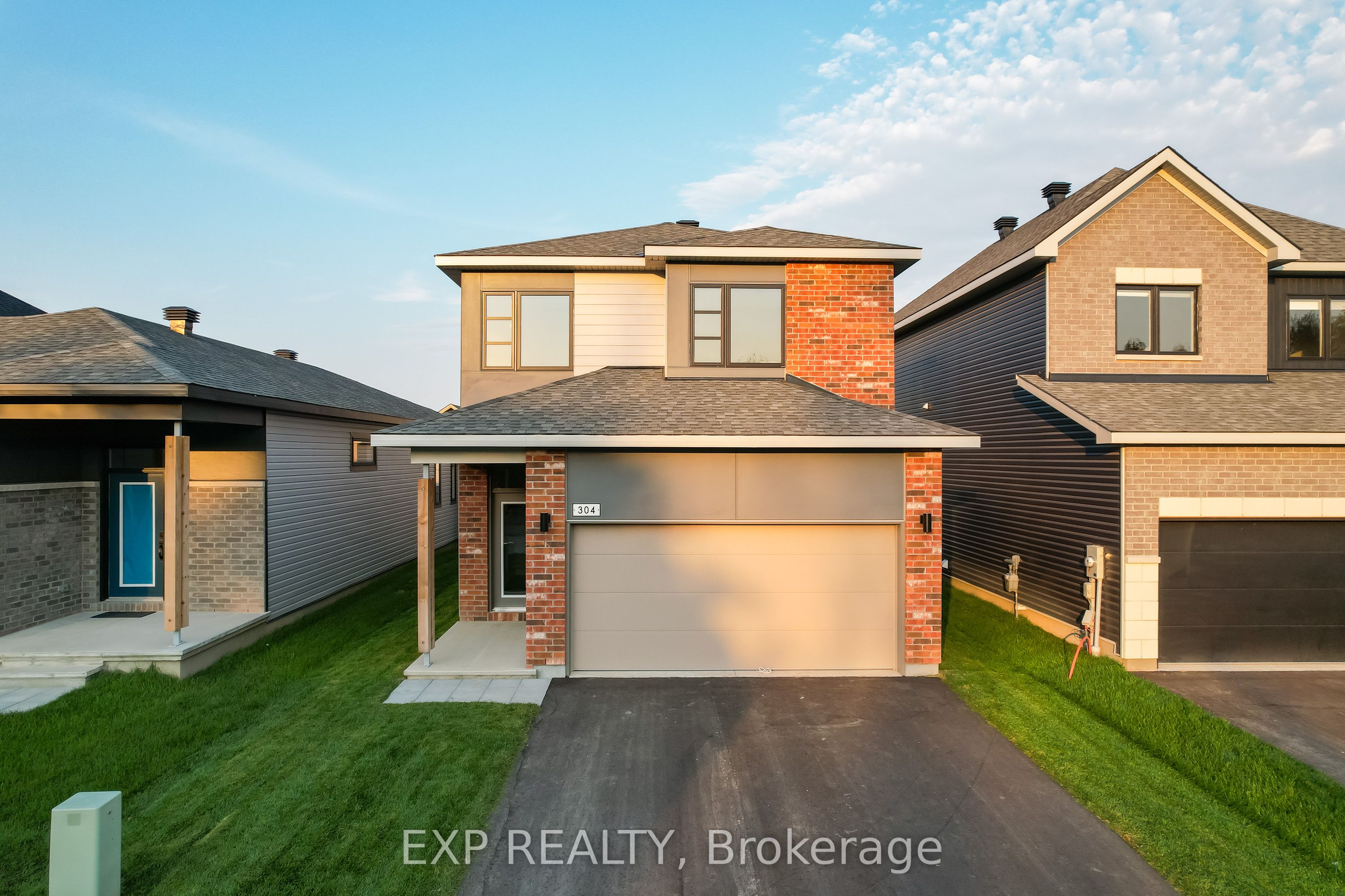 304 Oakmont Drive Property Photo
