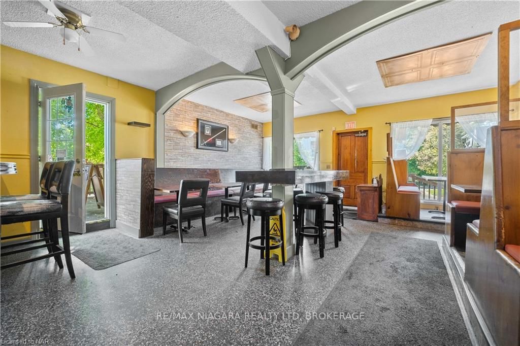 785 Canboro Road Property Photo 4