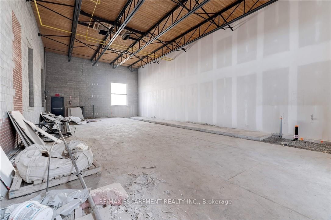 #unit 8-9 - 111 Sherwood Drive Property Photo 3