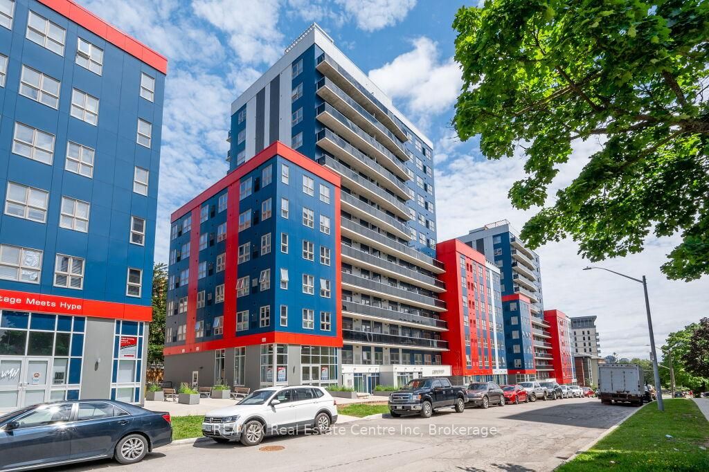 #227 - 258b Sunview Street Property Photo