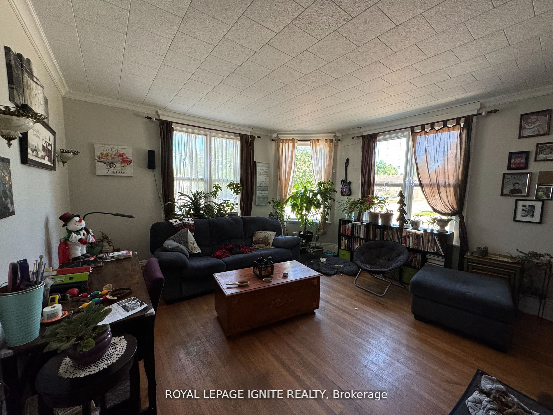 403 Mackay Street Property Photo 4