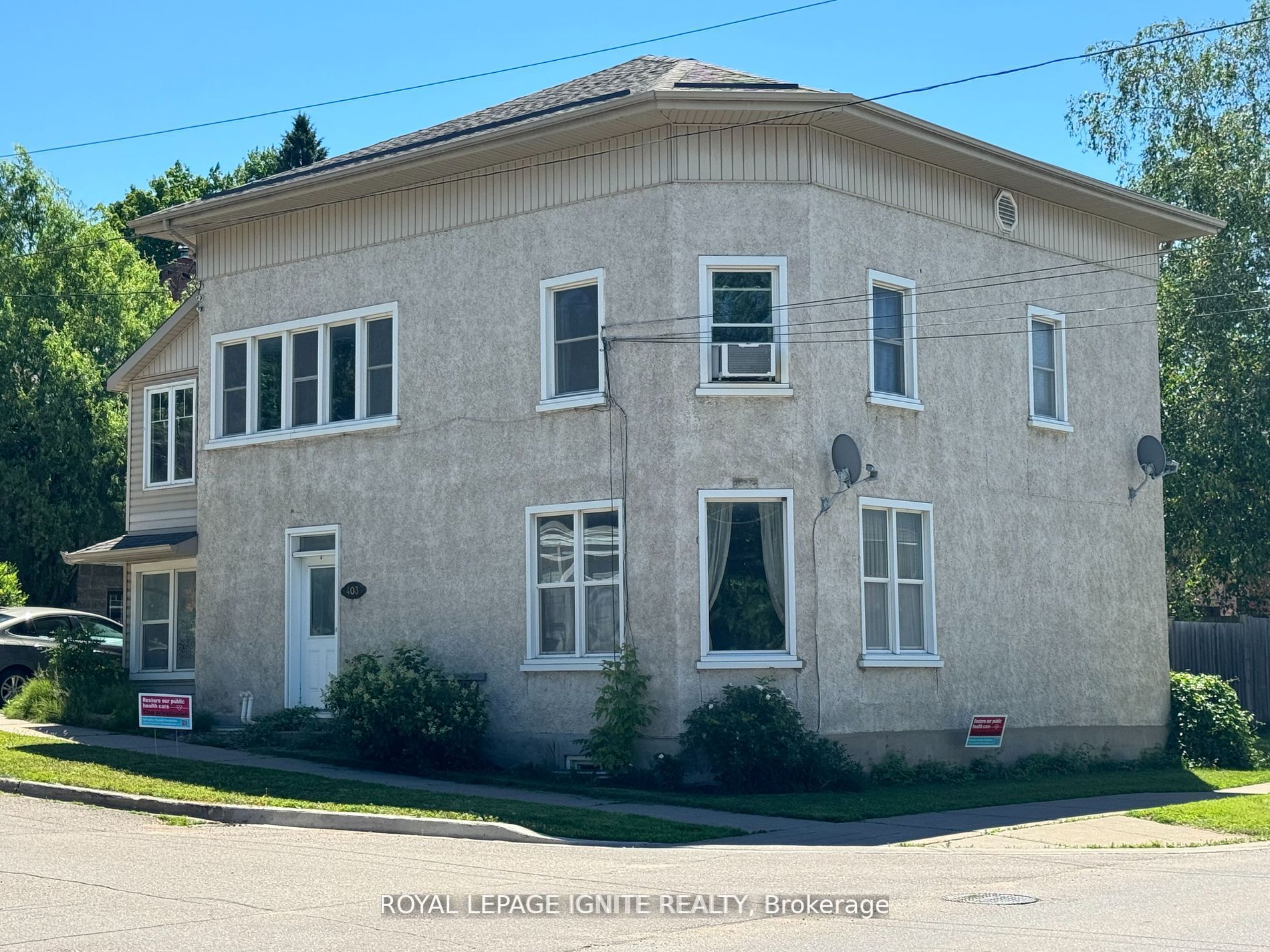 403 Mackay Street Property Photo 10