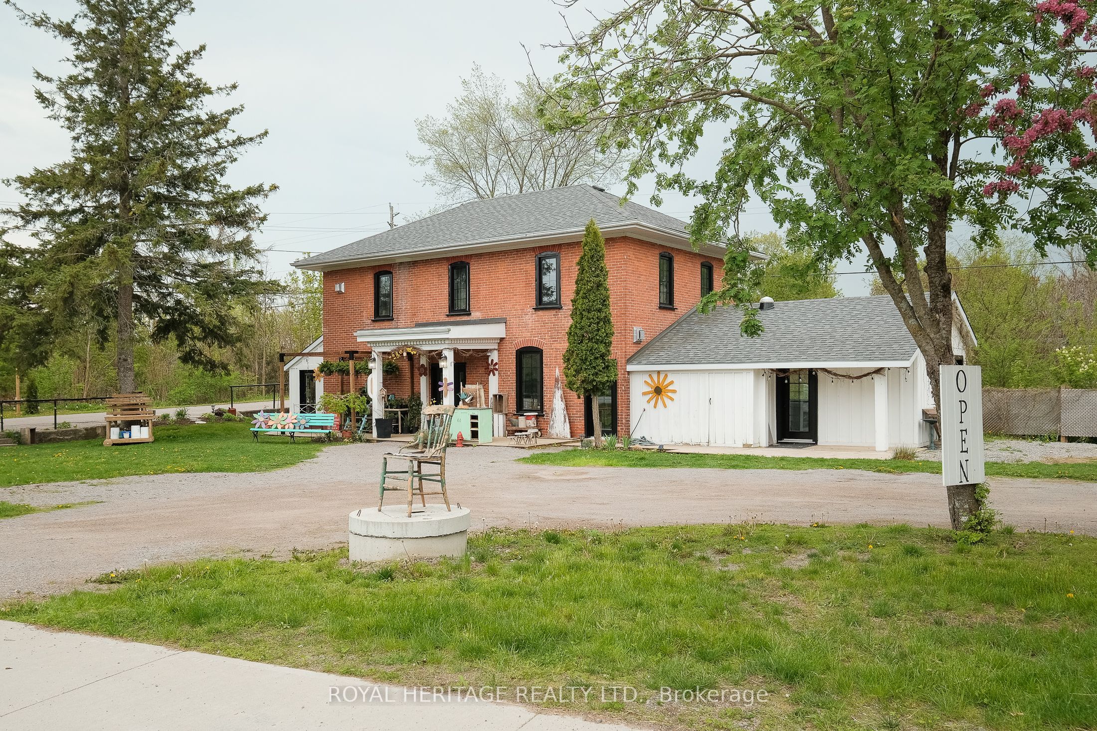 2102 Nathaway Drive Property Photo 1