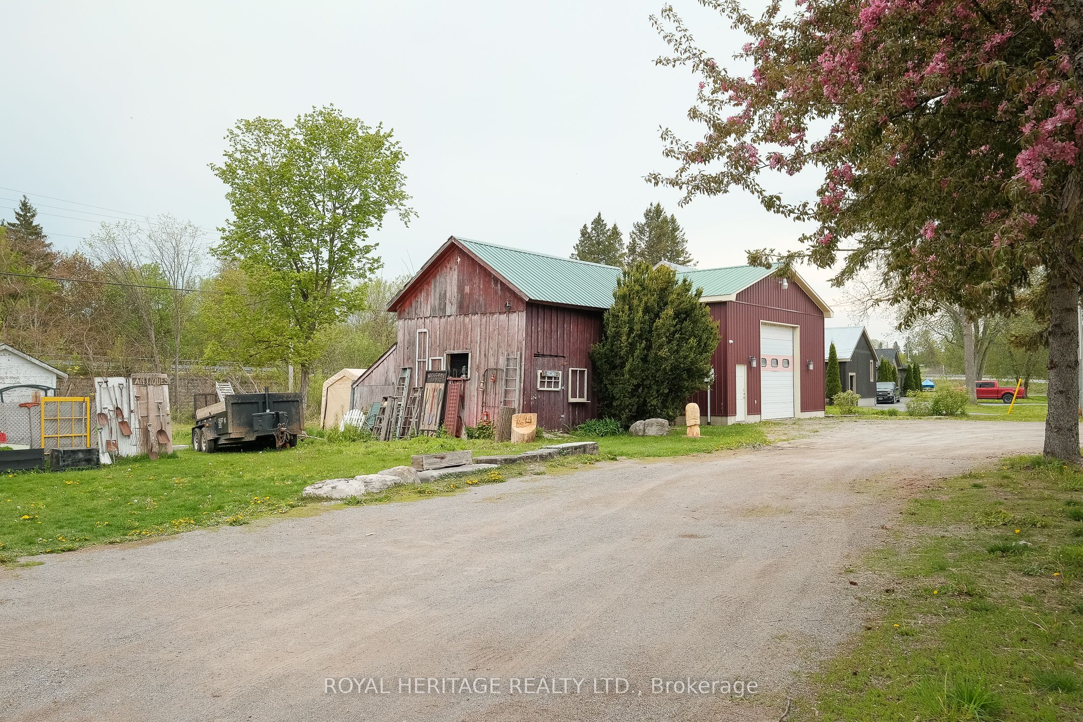 2102 Nathaway Drive Property Photo 4