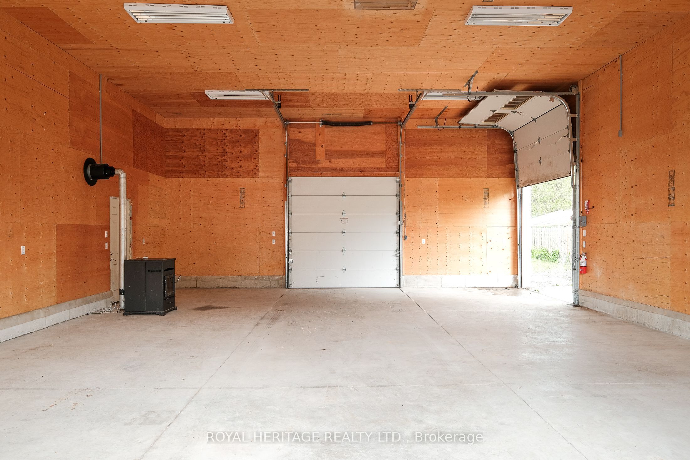 2102 Nathaway Drive Property Photo 11