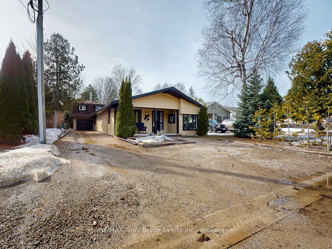 220 Turner Street Property Photo 3