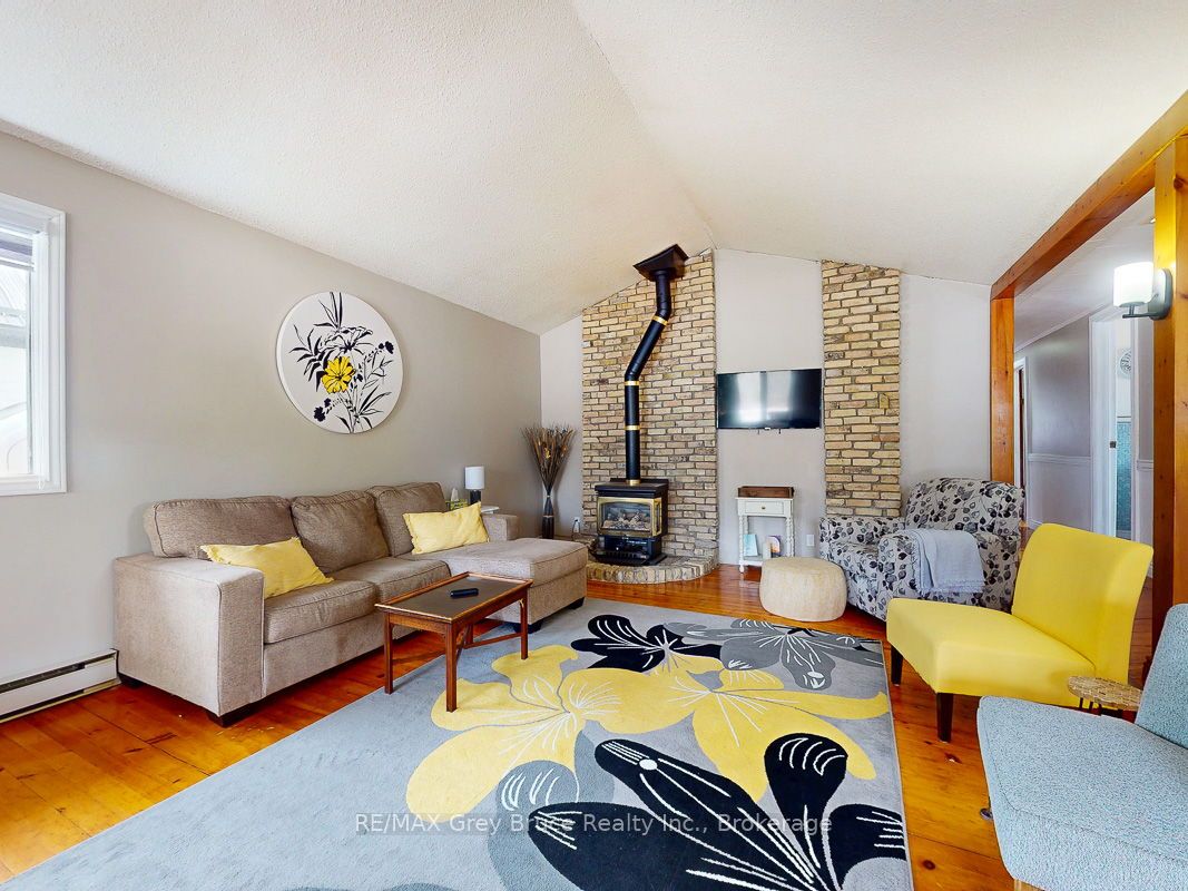220 Turner Street Property Photo 6