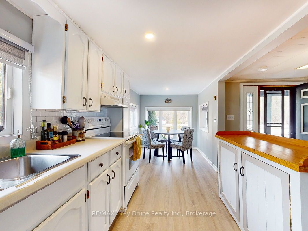 220 Turner Street Property Photo 12